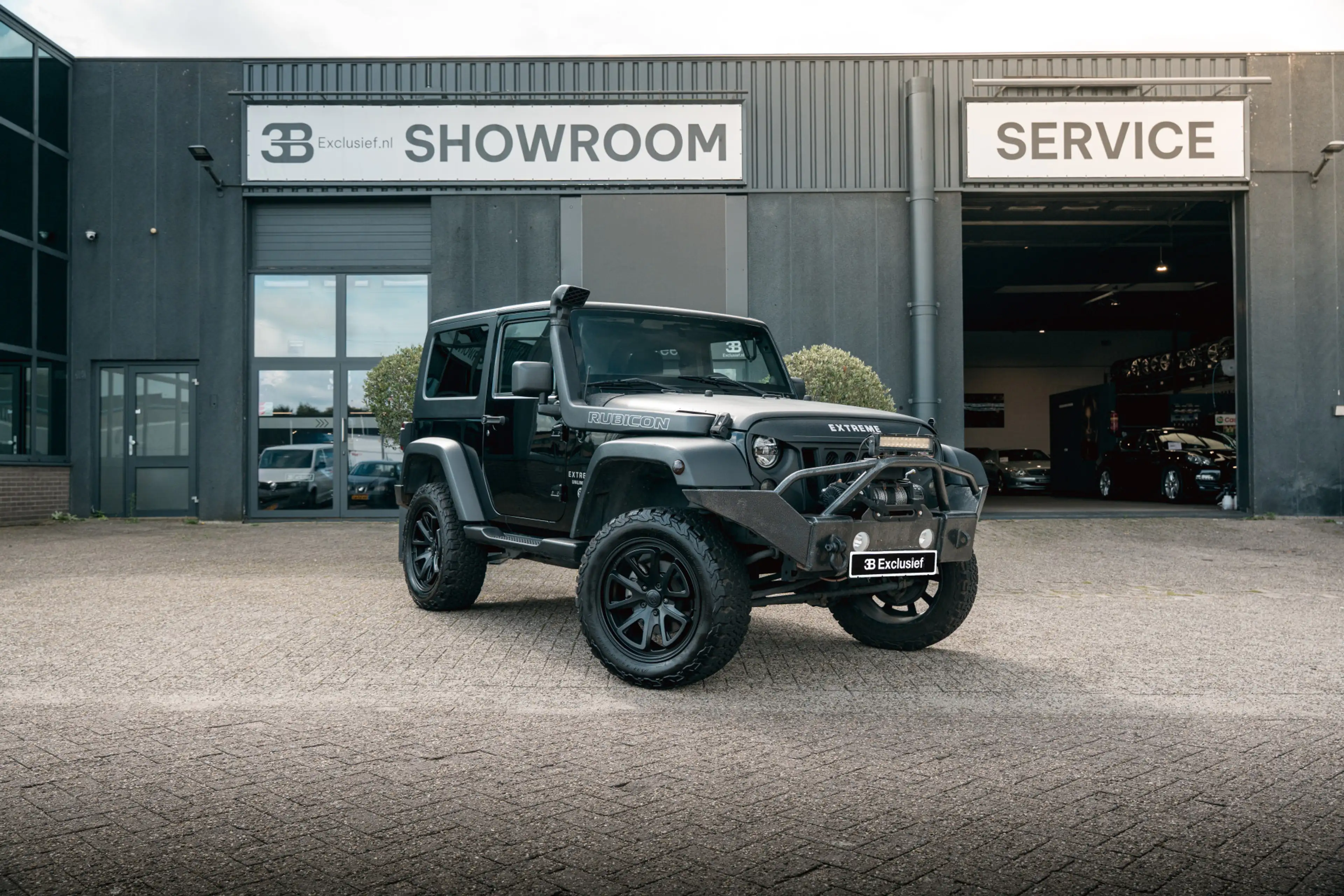 Jeep Wrangler 3.8 Hard-top Rubicon — photo 2
