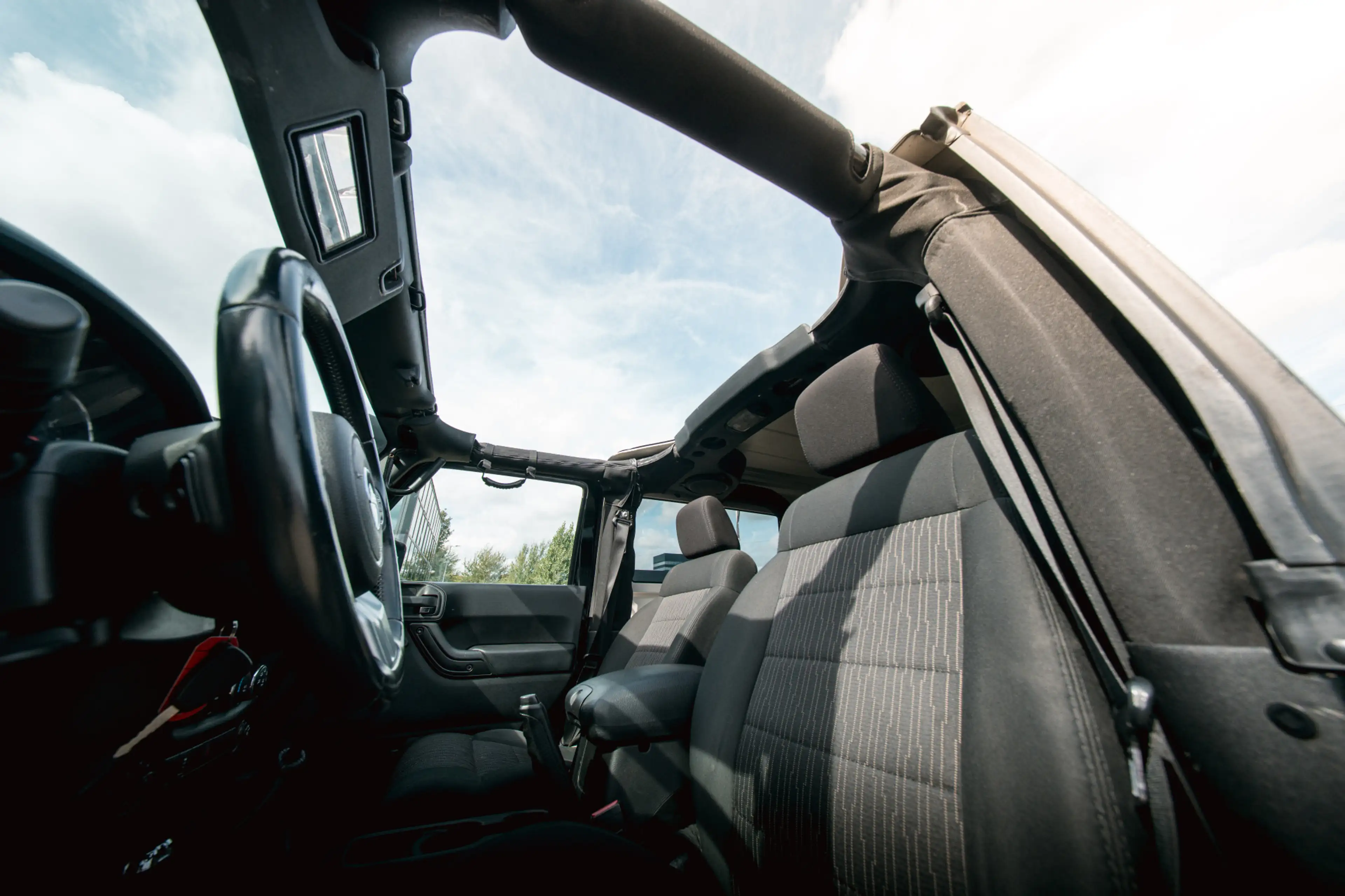 Jeep Wrangler 3.8 Hard-top Rubicon — photo 8