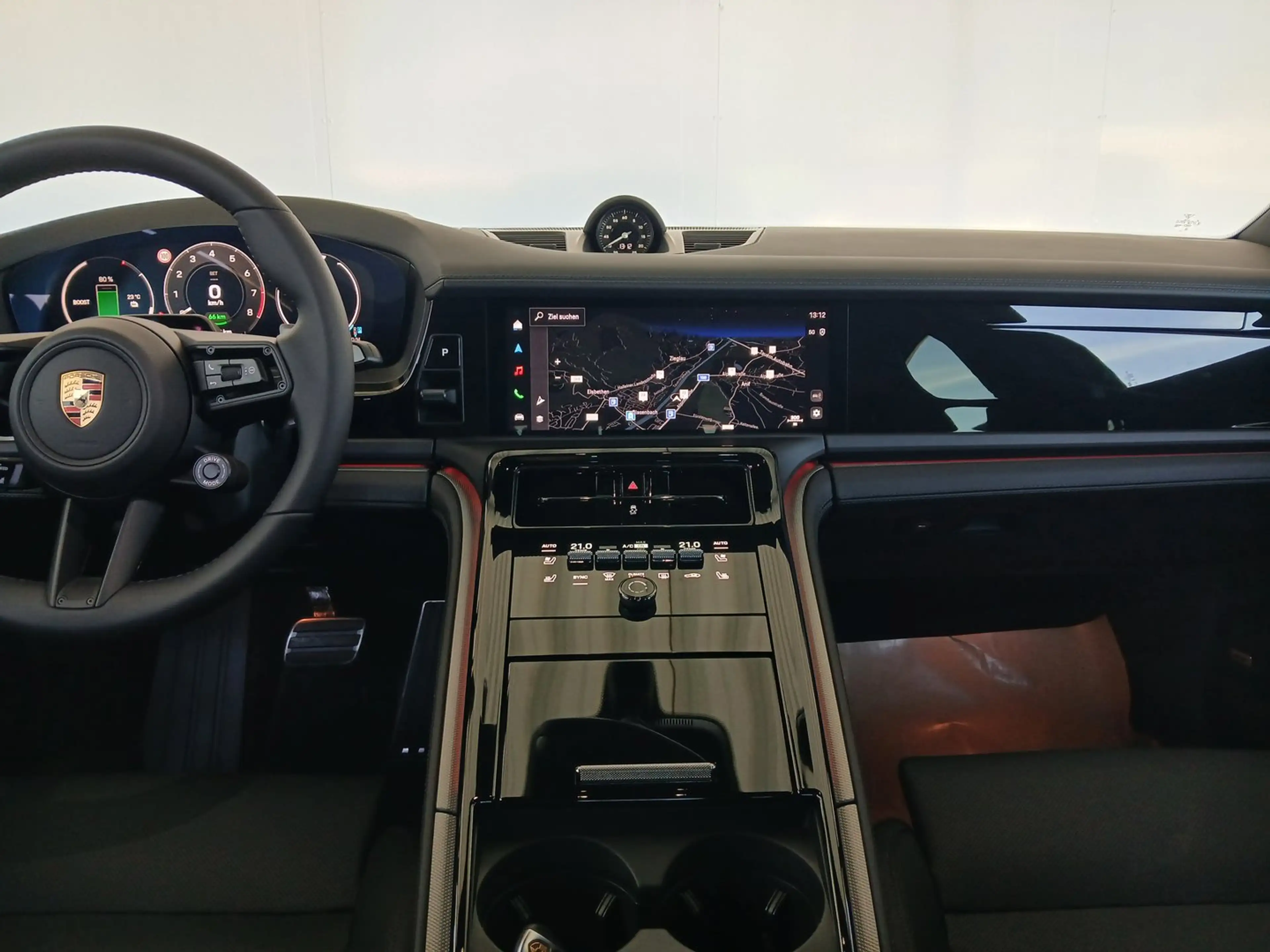 Porsche Panamera 4 E-Hybrid — photo 15