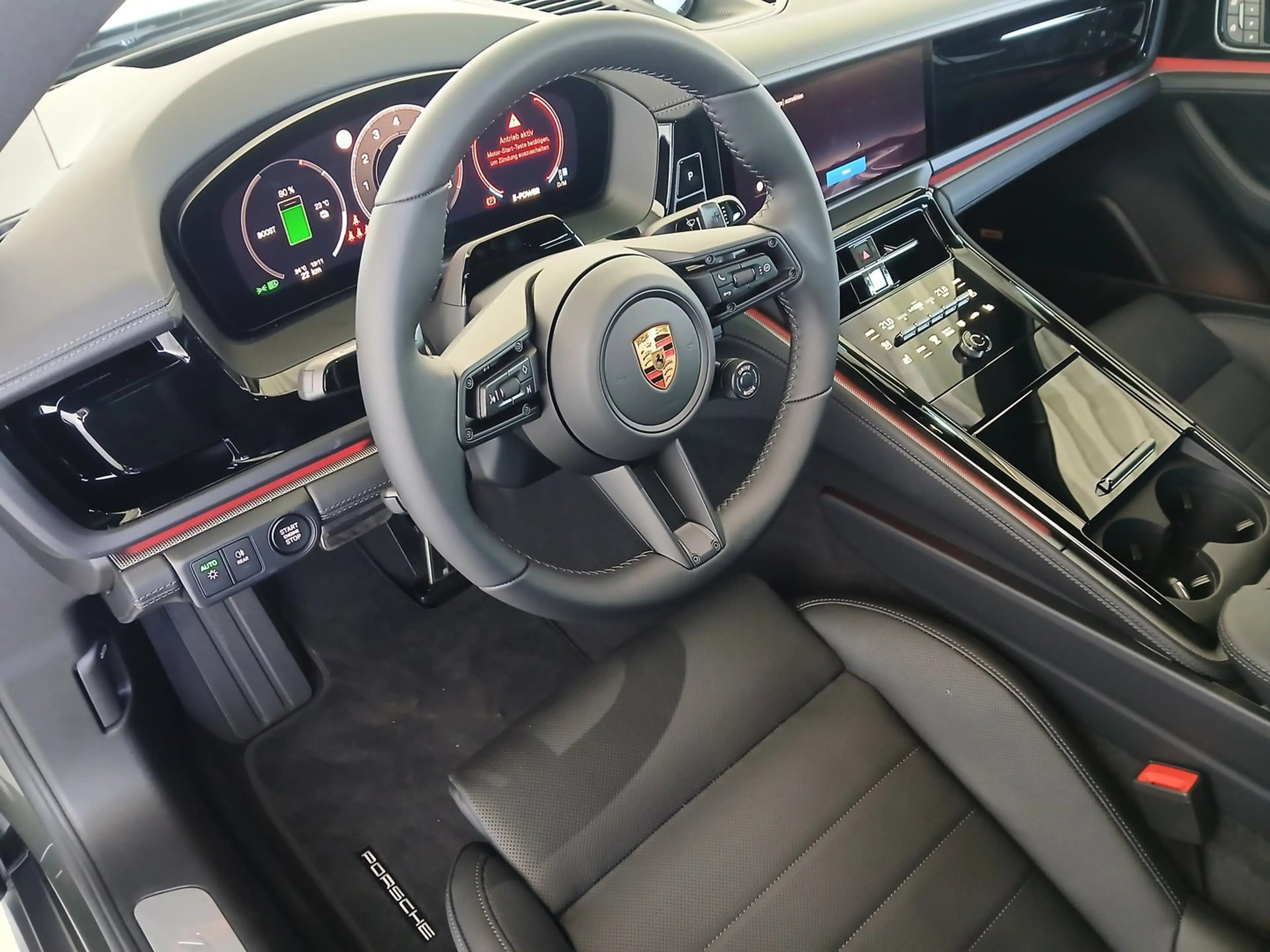 Porsche Panamera 4 E-Hybrid — photo 12