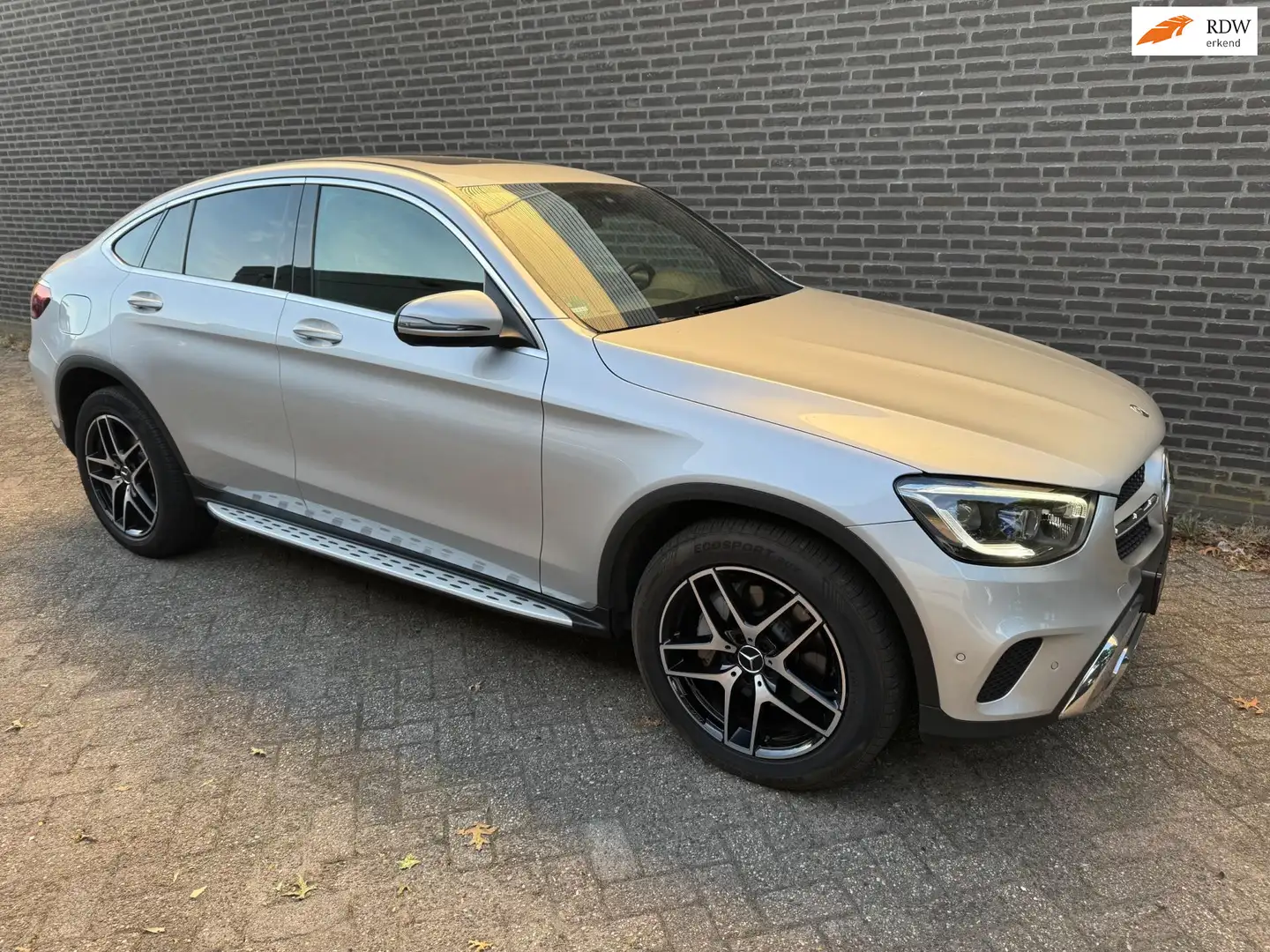 Mercedes-Benz GLC 200 Coupé 4MATIC AMG Gris - 1