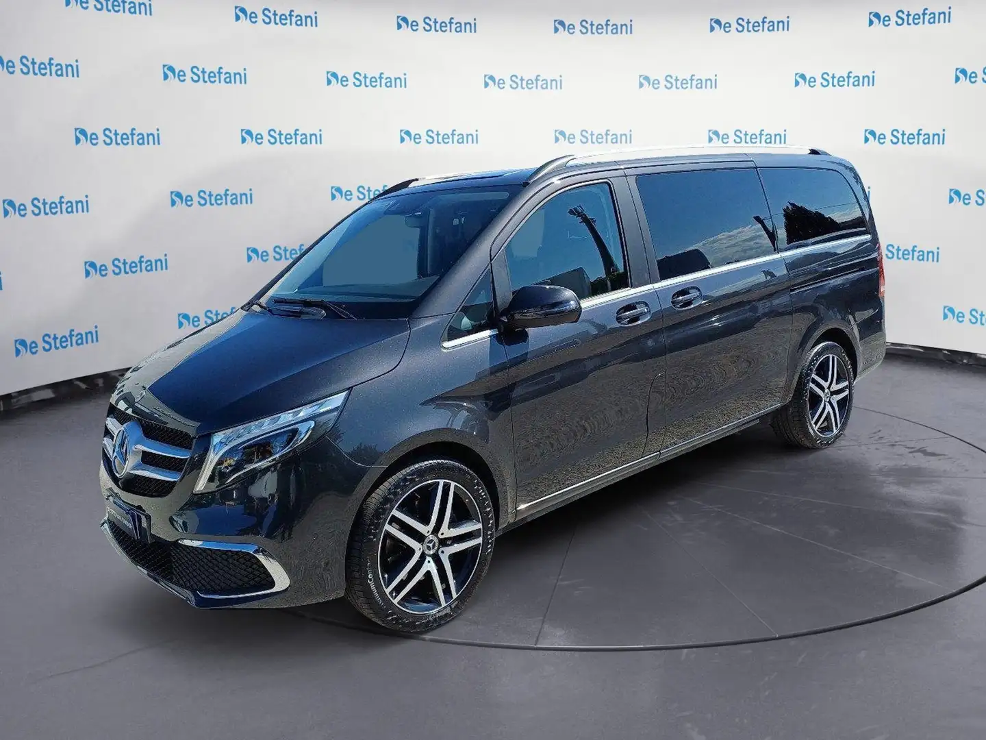 Mercedes-Benz V 250 V 250 d  4Matic Premium Long Grijs - 1