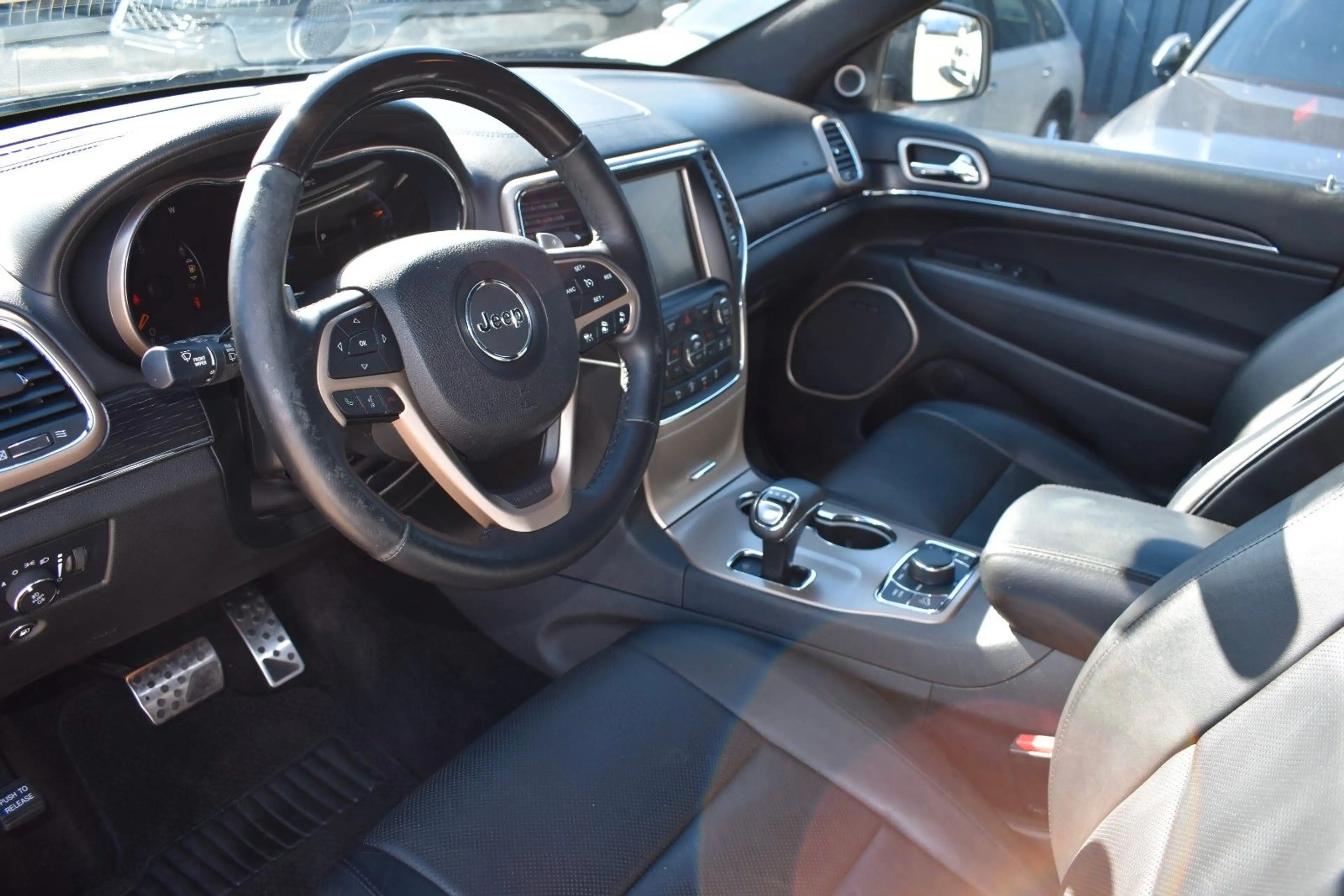 Jeep Grand Cherokee 3.0 CRD Summit AHK/H&K/KEYLES/ACC — photo 8