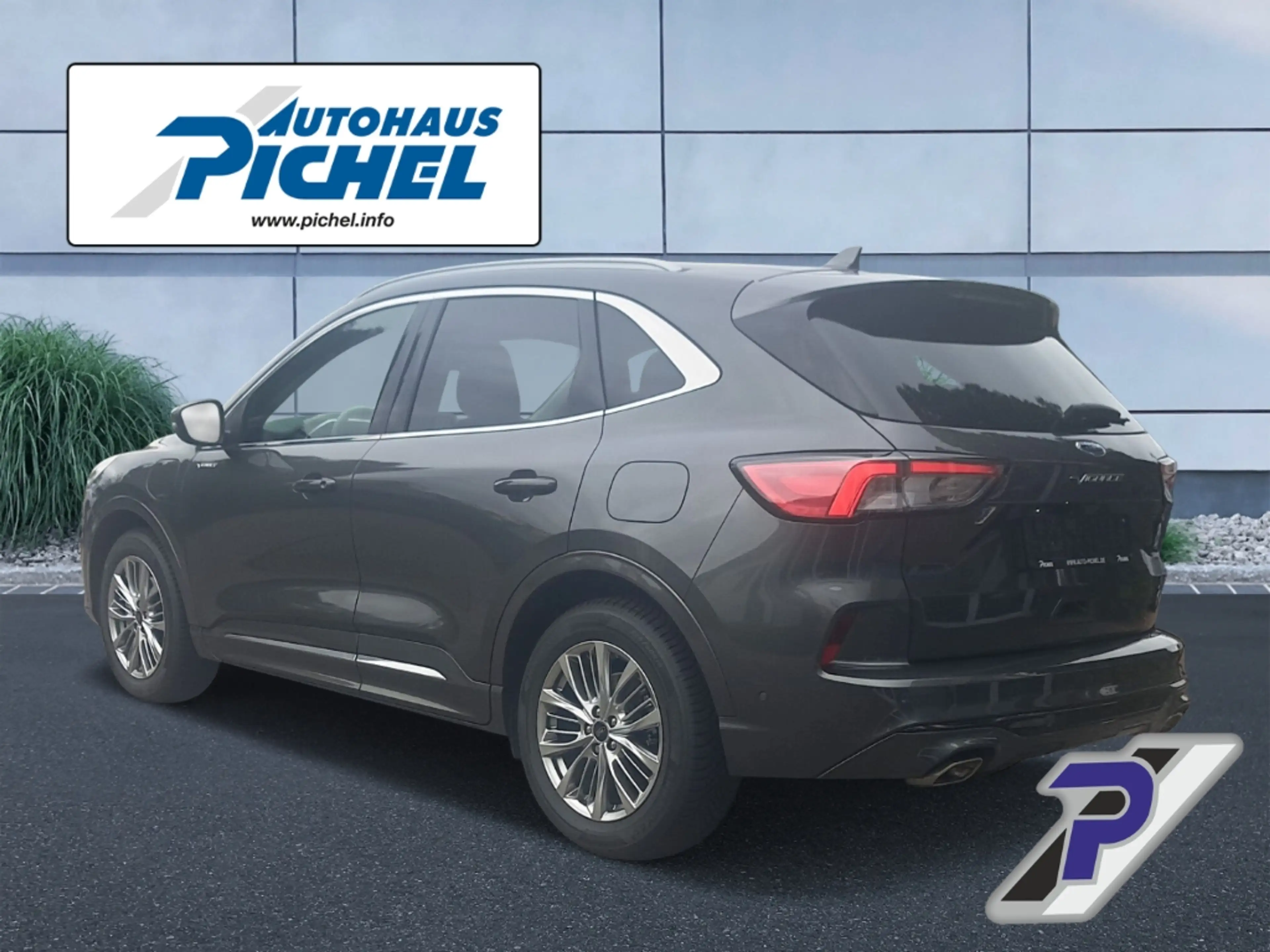 Ford Kuga Plug-In Hybrid Vignale HUD+LED+ACC+TWA+FALSCHFAHRE — photo 4