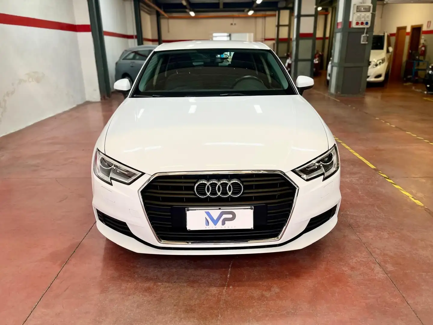 Audi A3 SPB 1.6 TDI Design Wit - 2