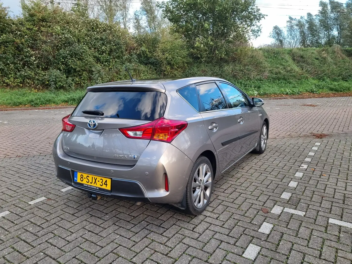 Toyota Auris Auris 1.8 Hybrid Lease Pro Bruin - 1