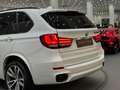 BMW X5 M M50 d *PANO*AHK*LUFT*HARMAN-KARDON*HUD* Weiß - thumbnail 13
