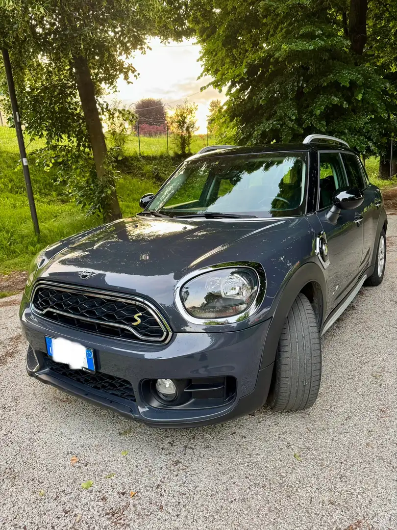 MINI Cooper SE Countryman 1.5 all4 auto Šedá - 1