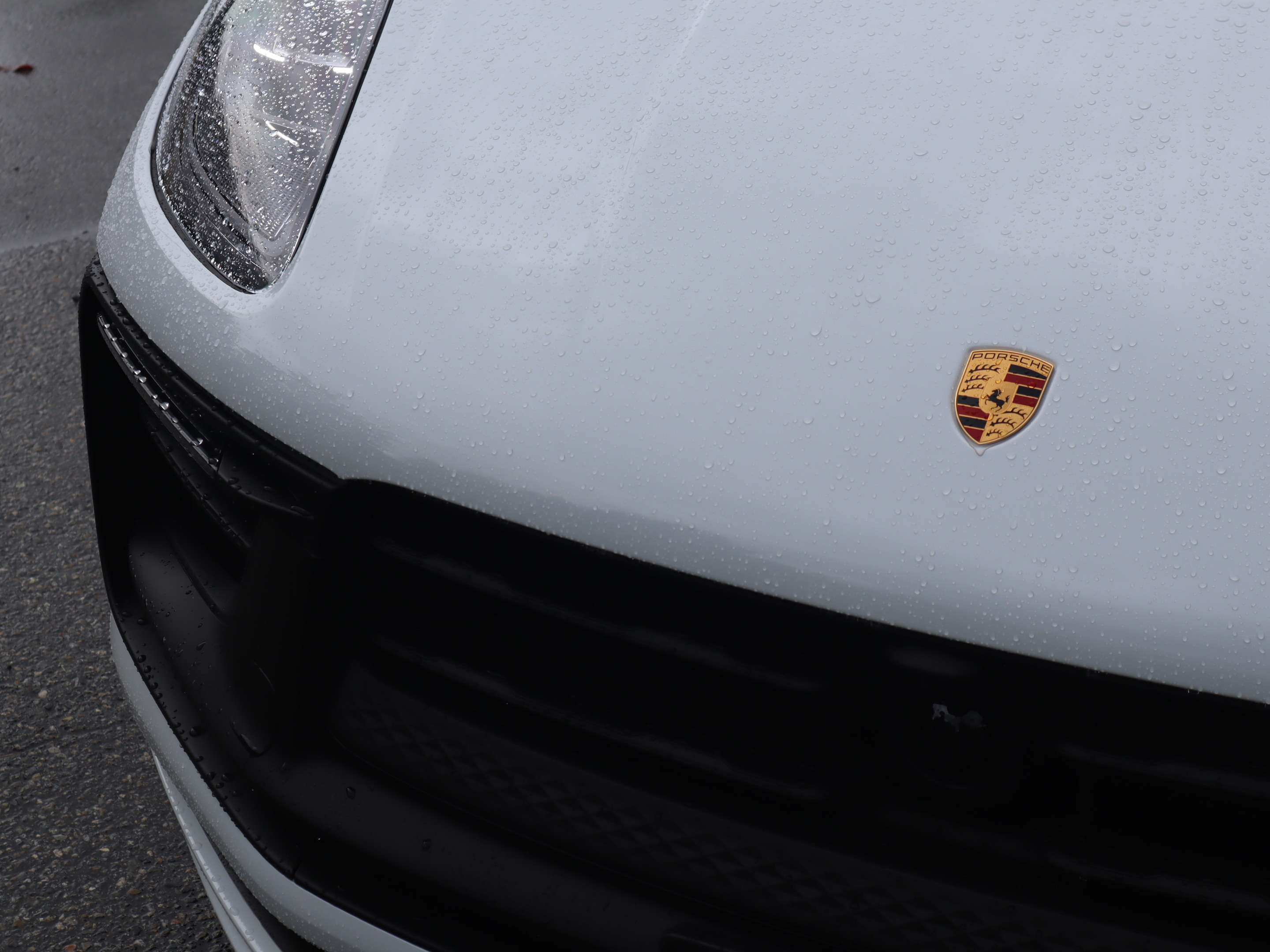 2026 Porsche Macan GTS AWD thumb 10