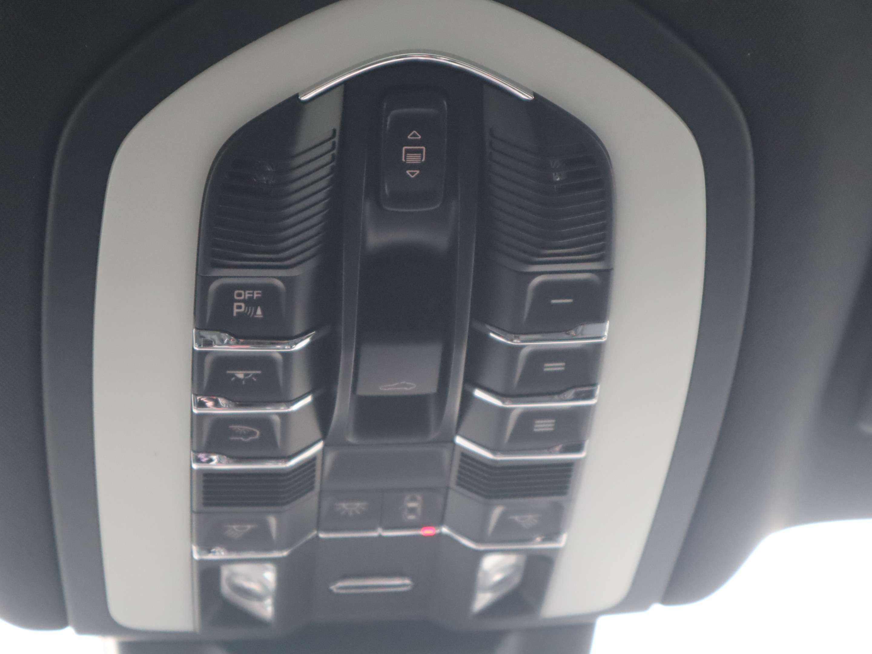 2026 Porsche Macan GTS AWD thumb 19