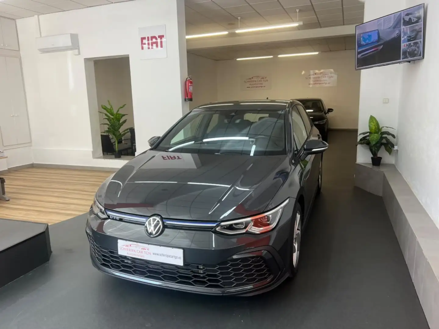 Volkswagen Golf 1.4 TSI GTE 180kW Gris - 1