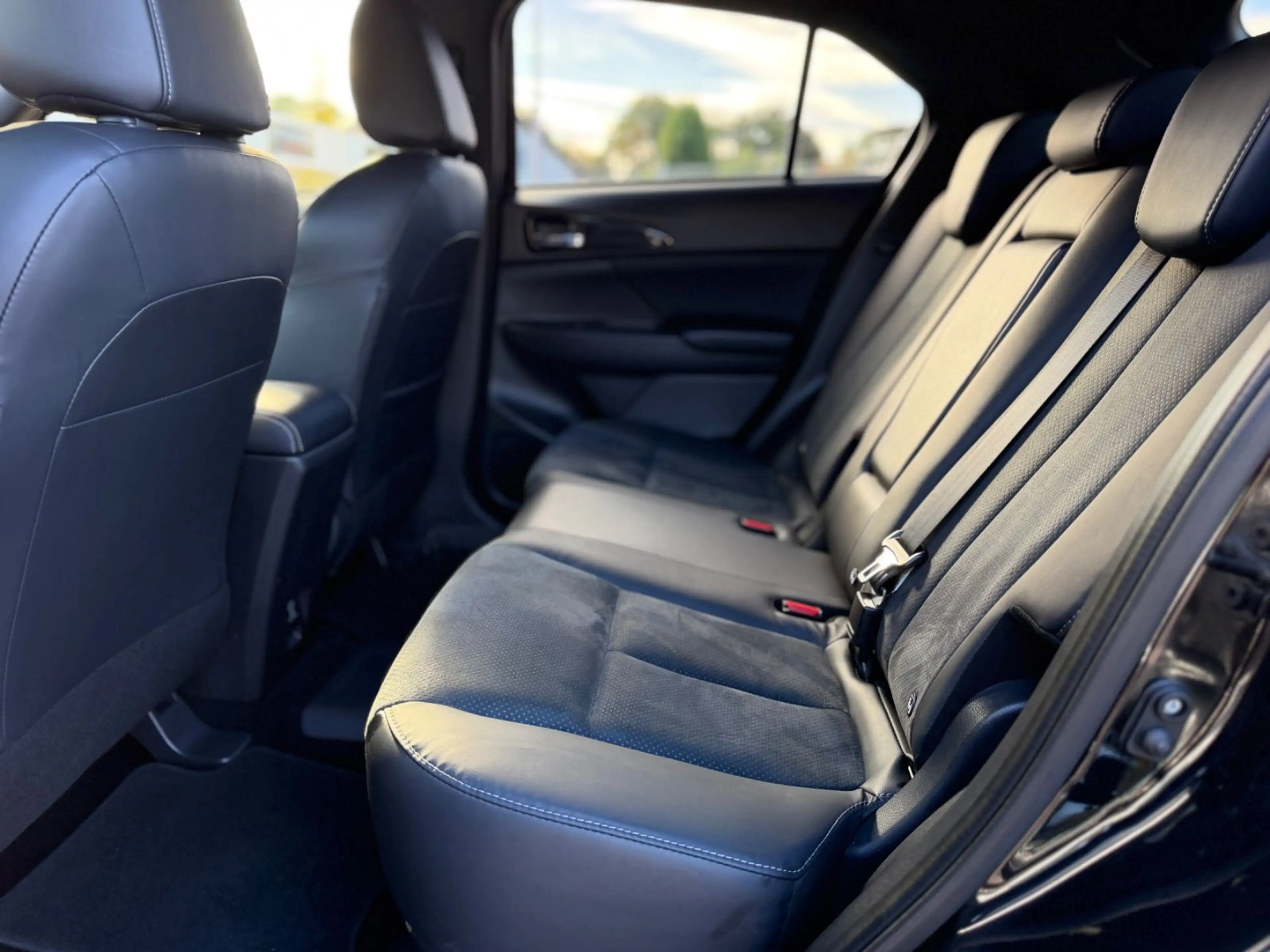 Mitsubishi Eclipse Cross Plus Hybrid 4WD /AHK/KAMERA/S.HEFT — photo 11