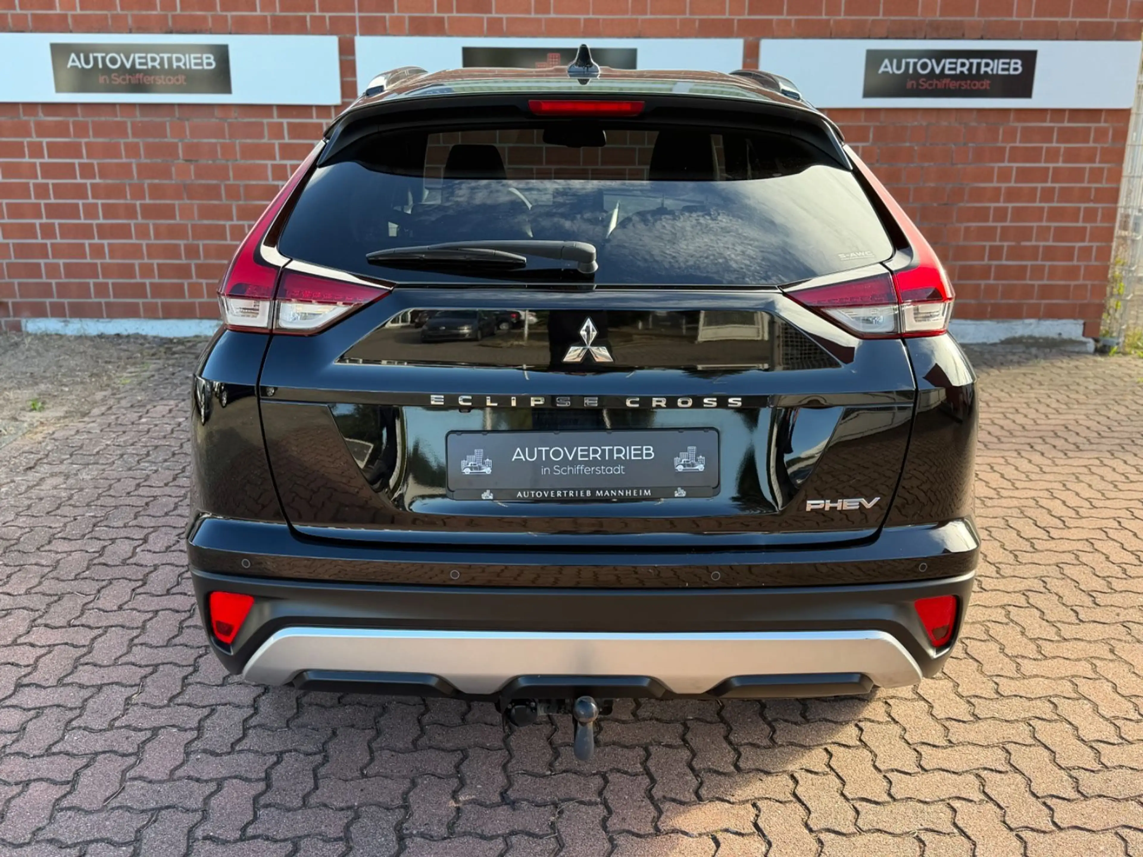 Mitsubishi Eclipse Cross Plus Hybrid 4WD /AHK/KAMERA/S.HEFT — photo 5