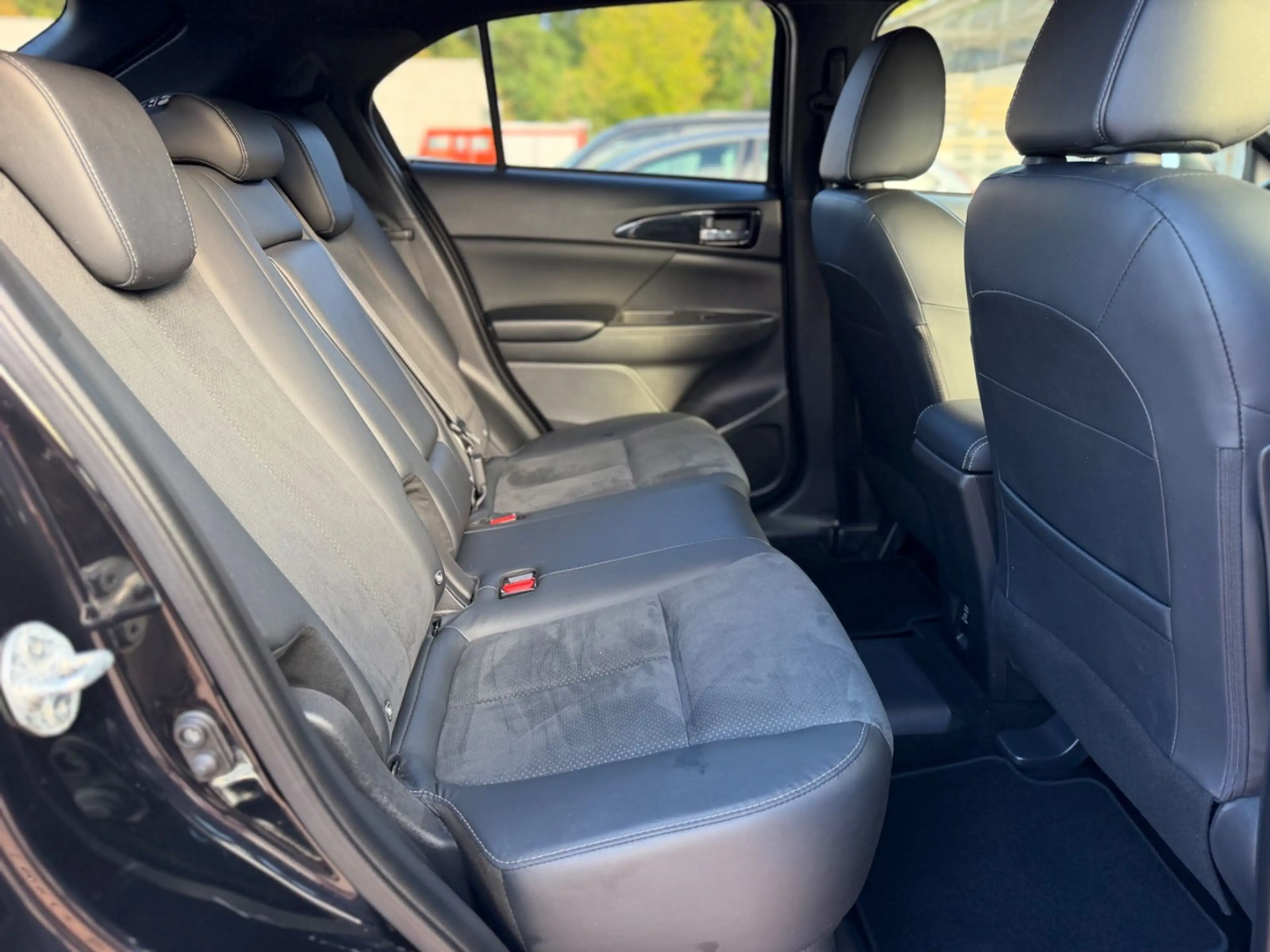 Mitsubishi Eclipse Cross Plus Hybrid 4WD /AHK/KAMERA/S.HEFT — photo 14