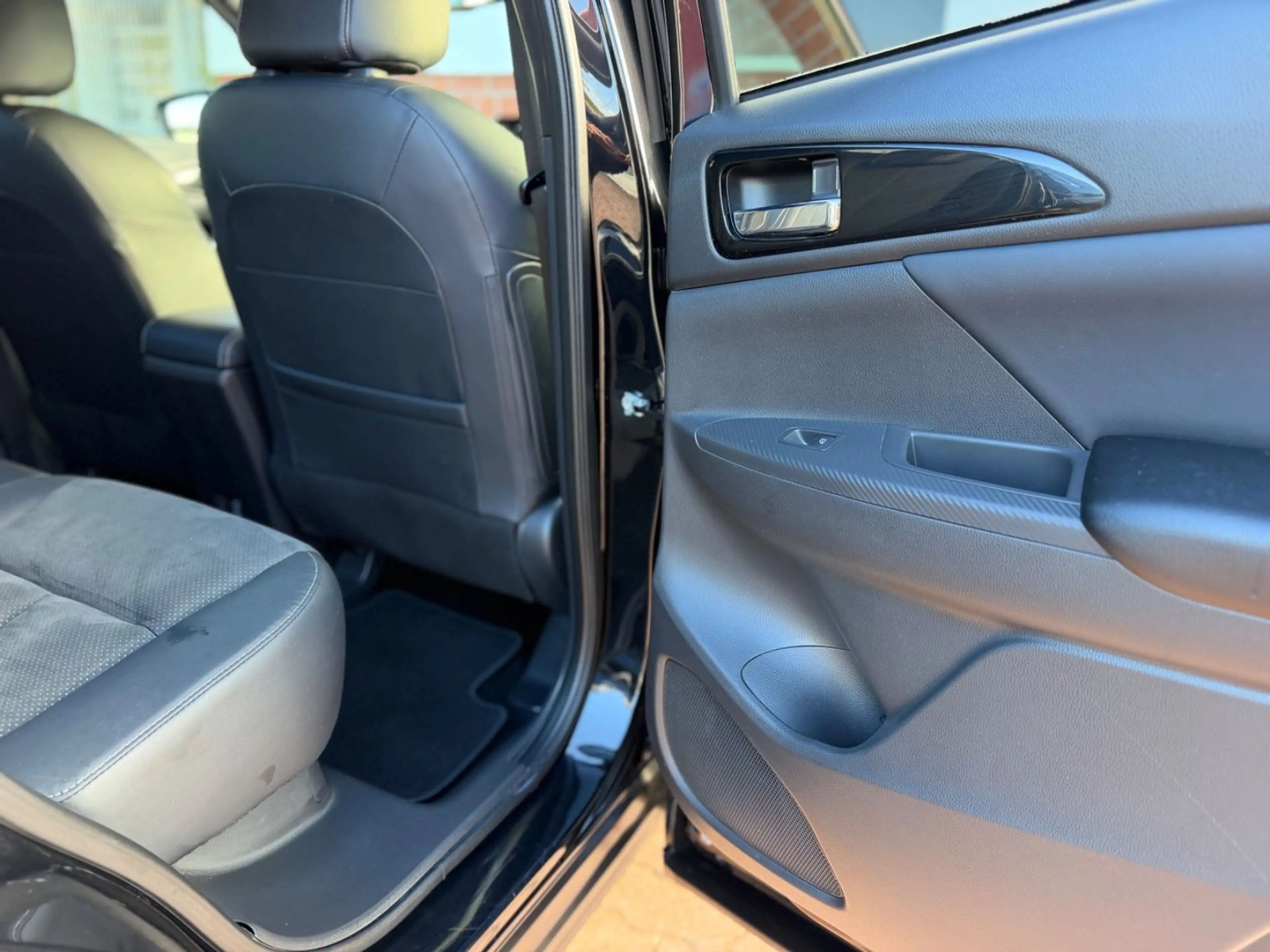 Mitsubishi Eclipse Cross Plus Hybrid 4WD /AHK/KAMERA/S.HEFT — photo 13