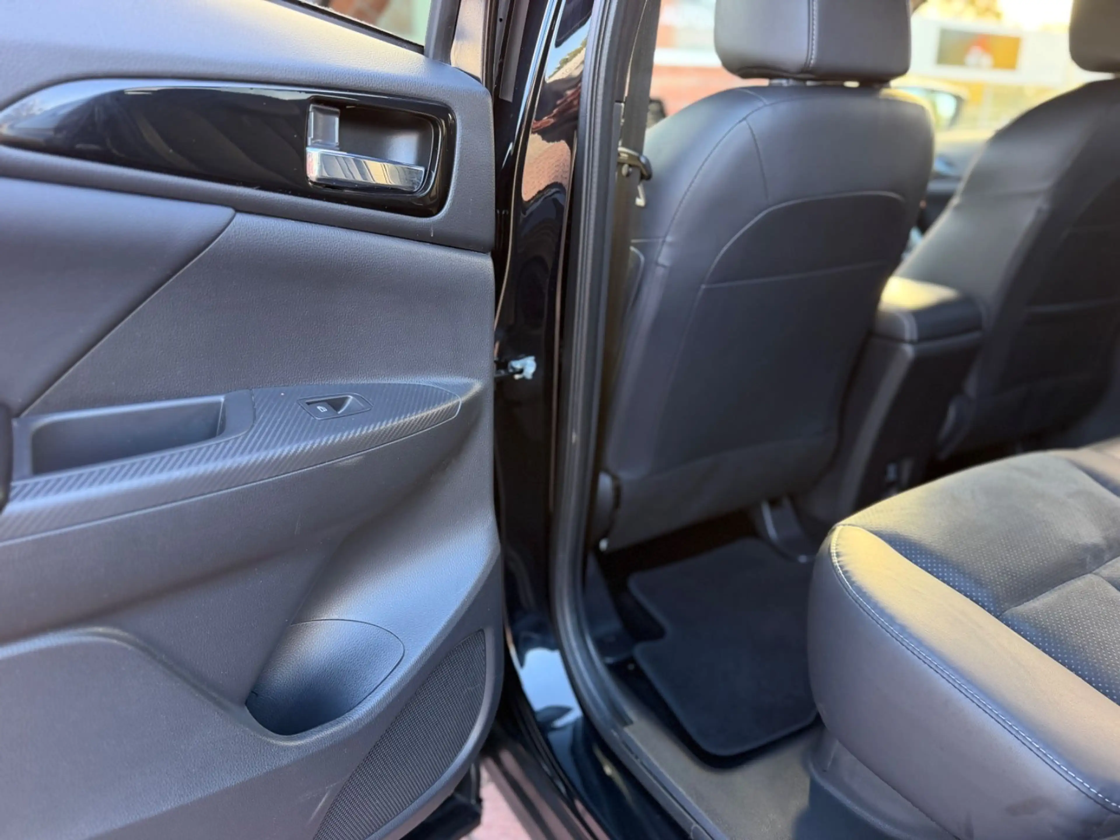 Mitsubishi Eclipse Cross Plus Hybrid 4WD /AHK/KAMERA/S.HEFT — photo 10
