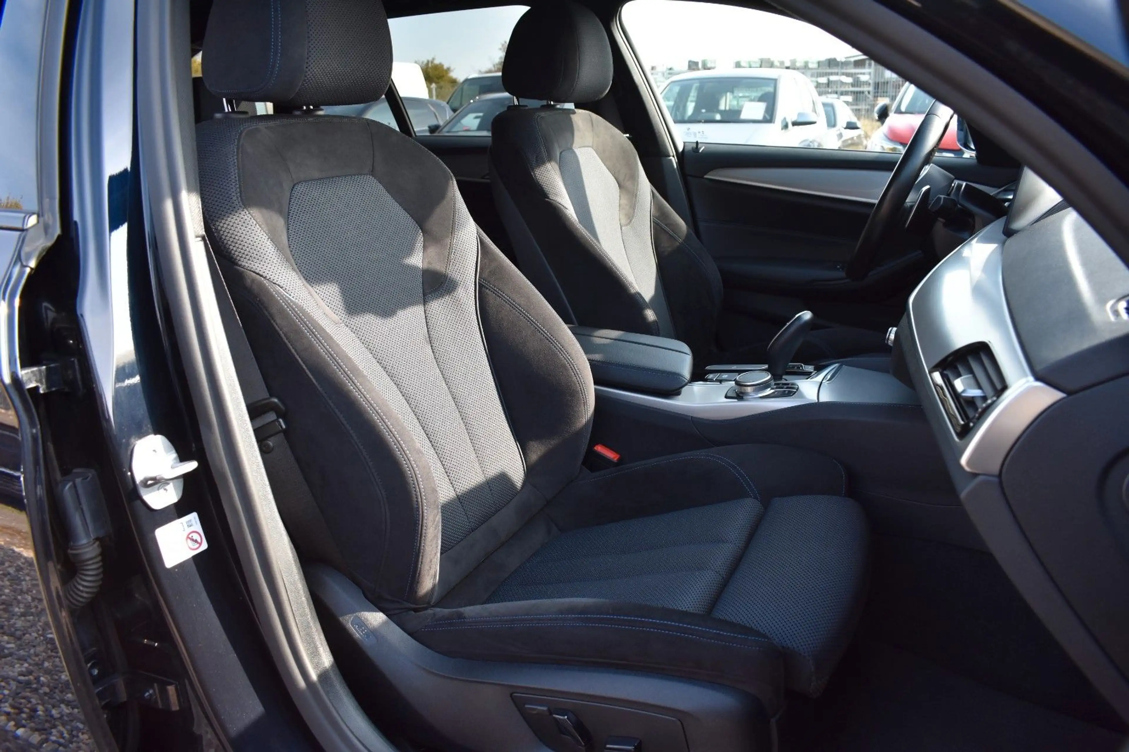 BMW 520 d Touring xDrive M Sport AHK/LED/KAMERA/TEMP. — photo 13