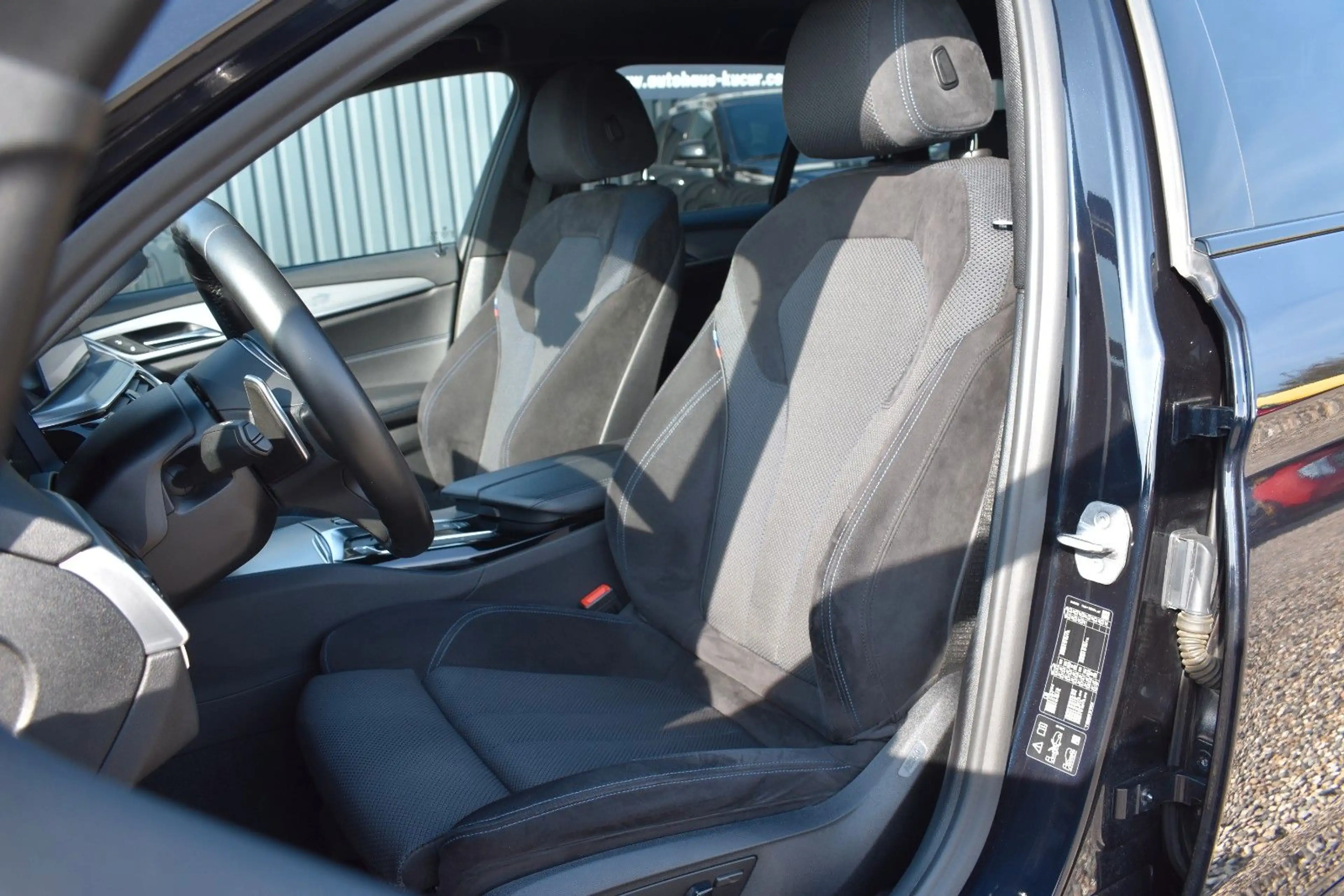 BMW 520 d Touring xDrive M Sport AHK/LED/KAMERA/TEMP. — photo 12