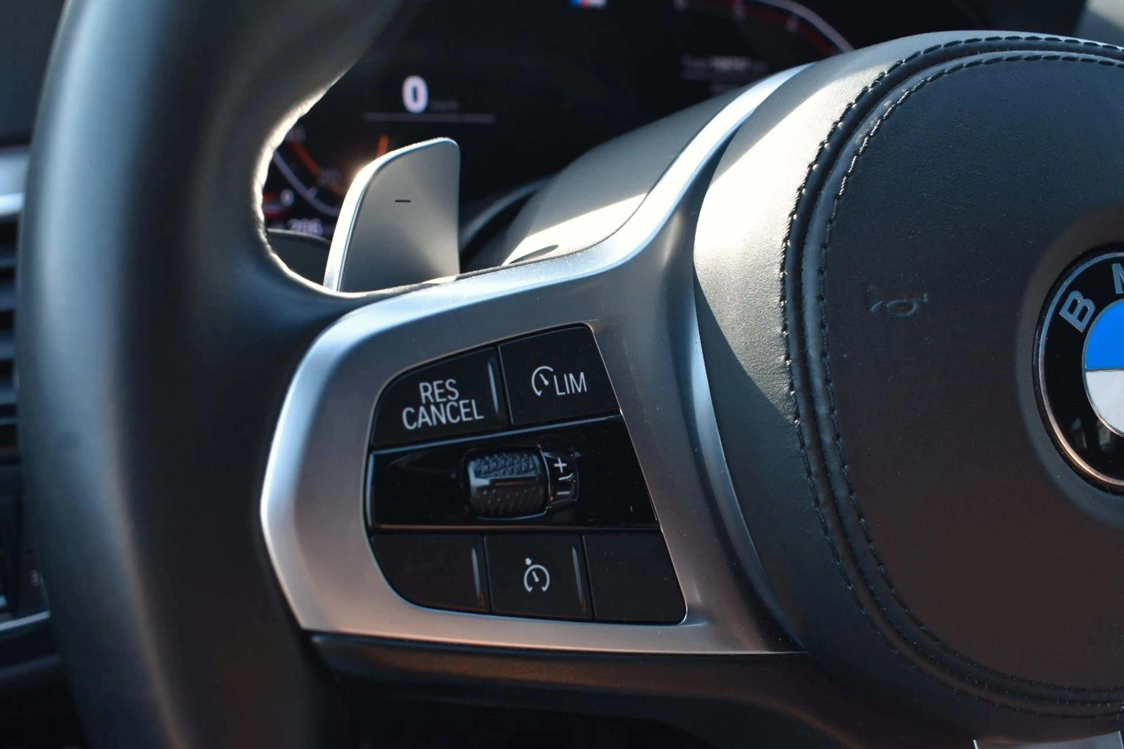 BMW 520 d Touring xDrive M Sport AHK/LED/KAMERA/TEMP. — photo 15