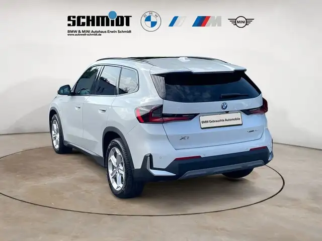 BMW X1 view 5