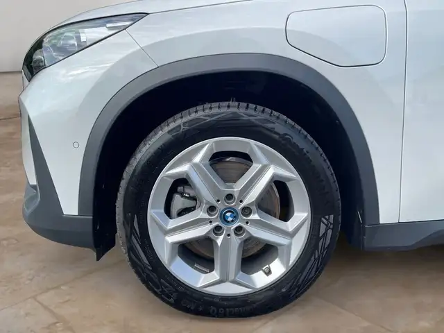 BMW X1 view 3