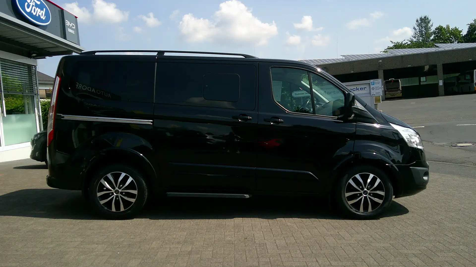 Ford Tourneo Custom Tourneo Custom 310 Titanium L1 Anhängerkupplung Schwarz - 2