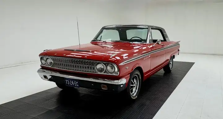 Ford Fairlane 500 Sports Coupe