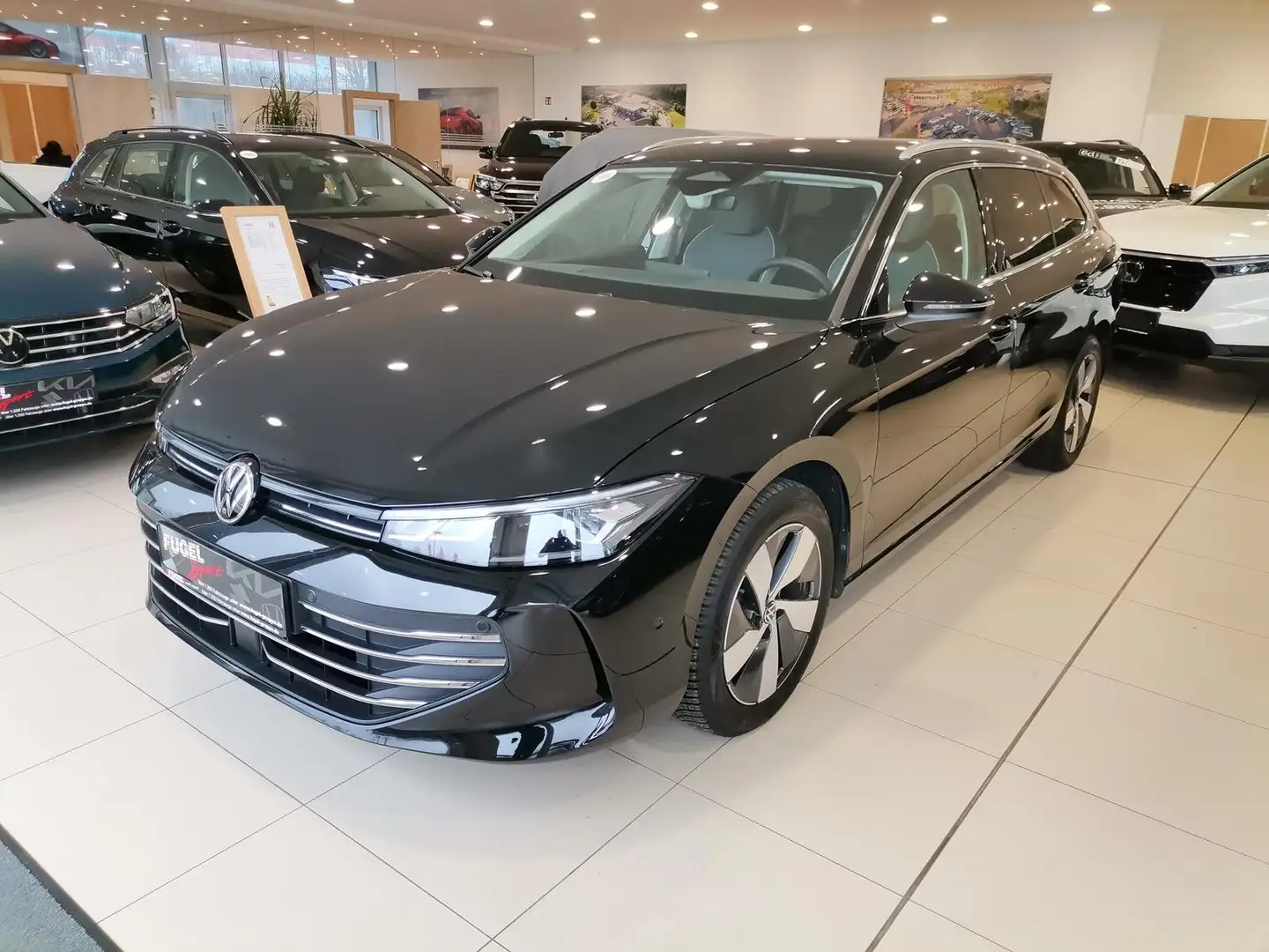Volkswagen Passat Variant 1.5 eTSI DSG LED|virt.Cock.|AHK|360° Schwarz - 2
