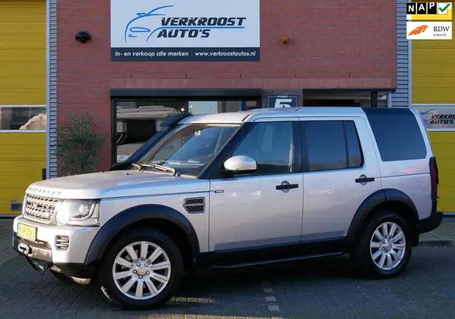 Land Rover Discovery 3.0 TDV6 SE zeer mooi, dealer onderhouden. grijs k
