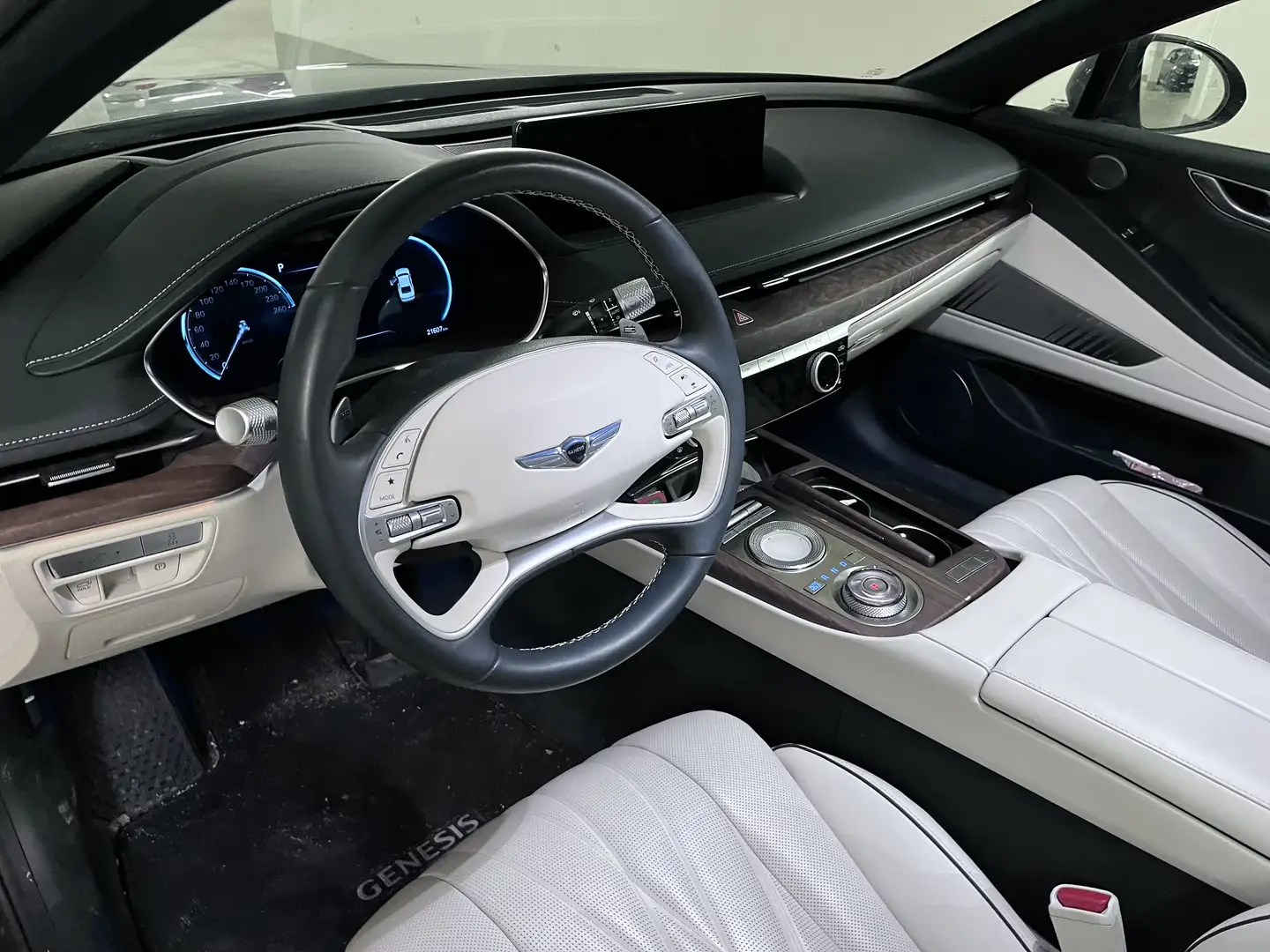 Genesis G80 Electrified Grau - 2