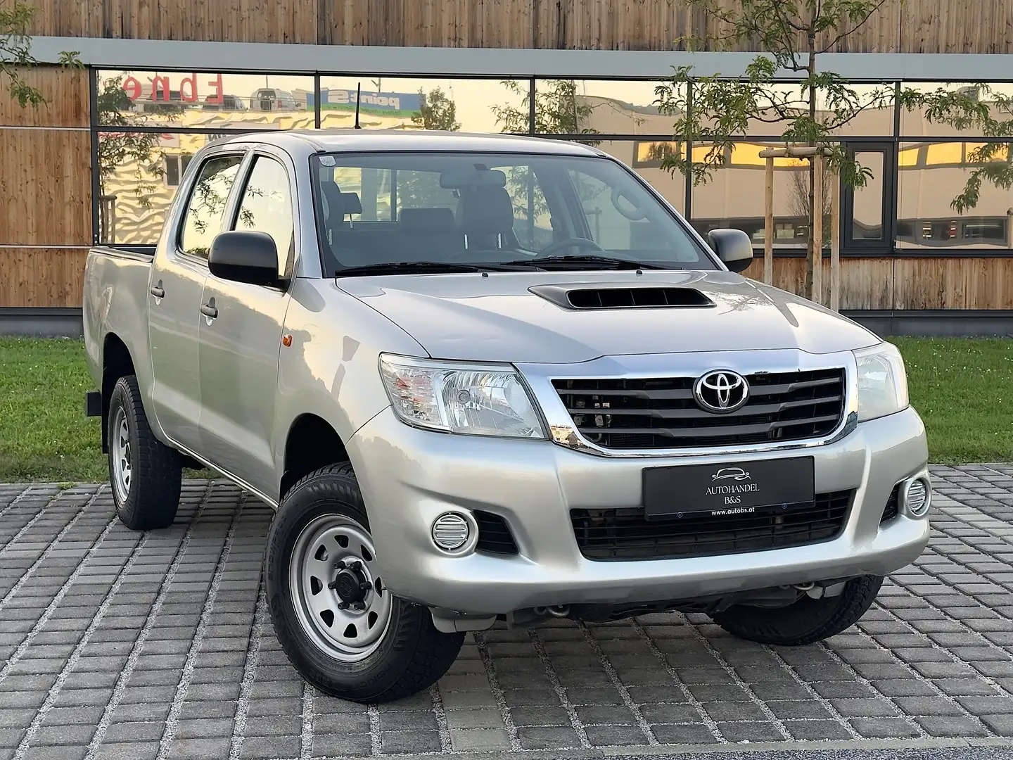 Toyota Hilux Hilux DK Country 4x4 2,5 D-4D 145 *NUR 65.000KM* Silber - 1