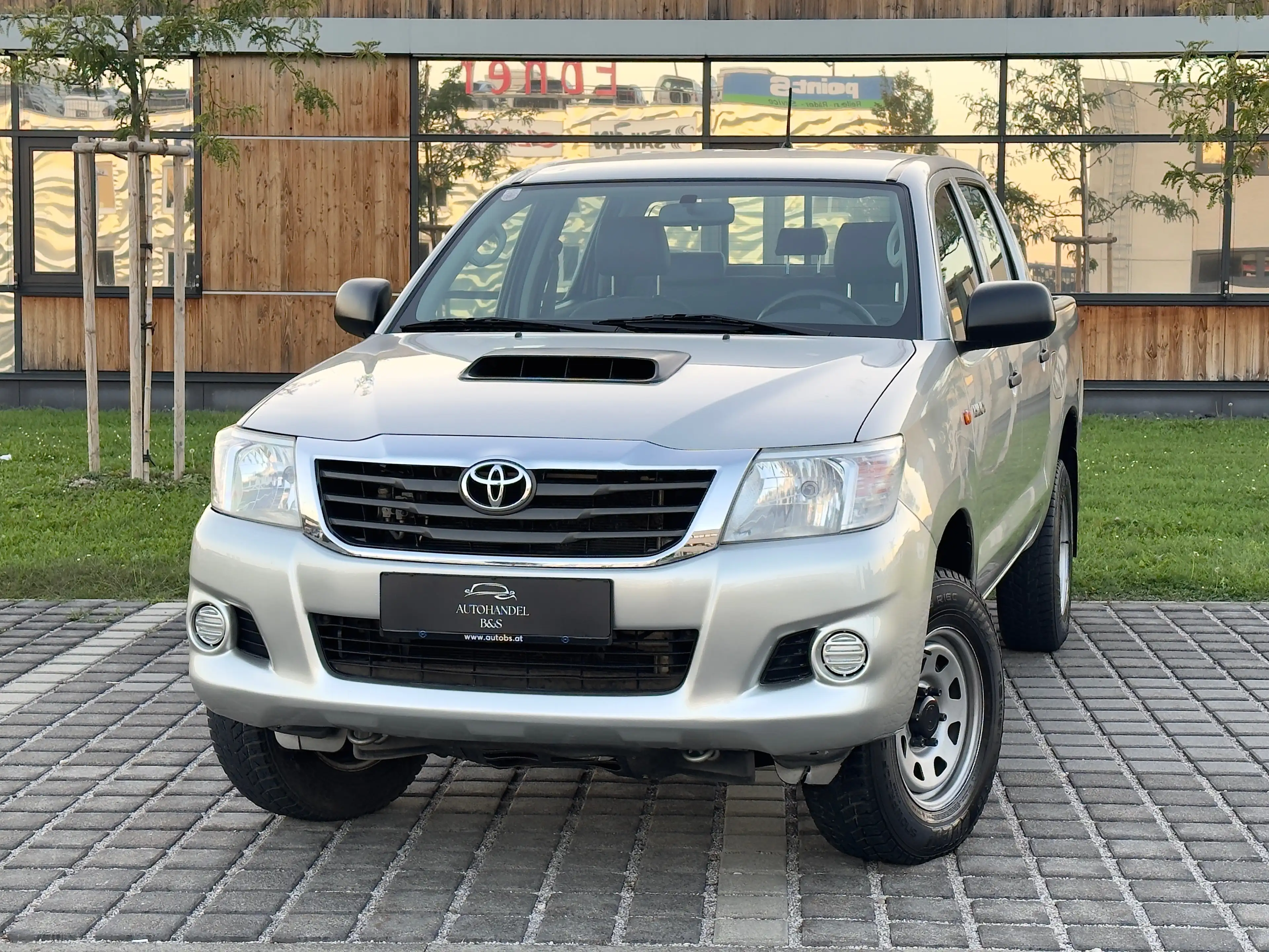 Toyota Hilux Hilux DK Country 4x4 2,5 D-4D 145 *NUR 65.000KM* — photo 3