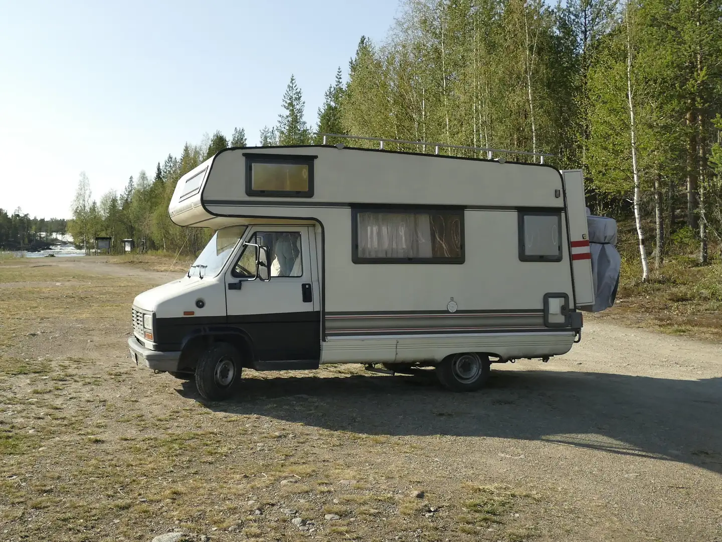 Peugeot J5 Wohnmobil Bürstner A 510/280 H/1 Weiß - 2