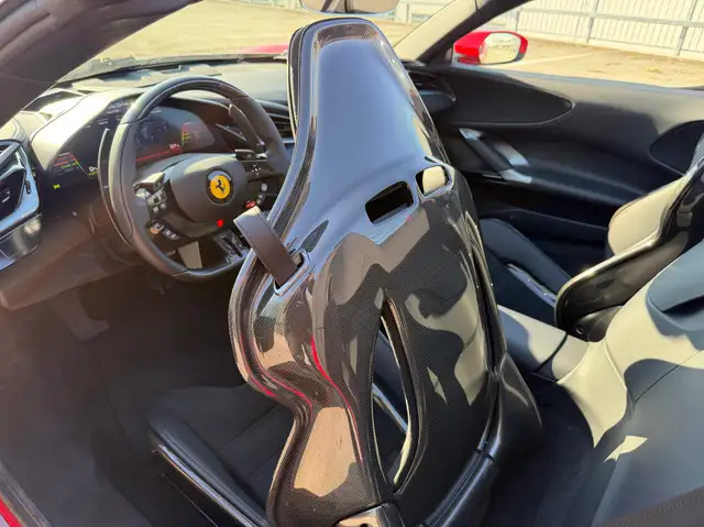 Ferrari SF90 Spider CARBON LIFT JBL HEAD UP KAMERA MWST GARANTIE 2028! Ansicht 18