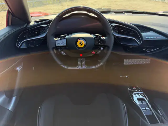 Ferrari SF90 Spider CARBON LIFT JBL HEAD UP KAMERA MWST GARANTIE 2028! Ansicht 26