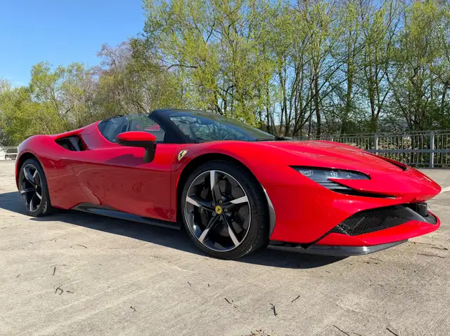 Ferrari SF90 Spider CARBON LIFT JBL HEAD UP KAMERA MWST GARANTIE 2028! Ansicht 4
