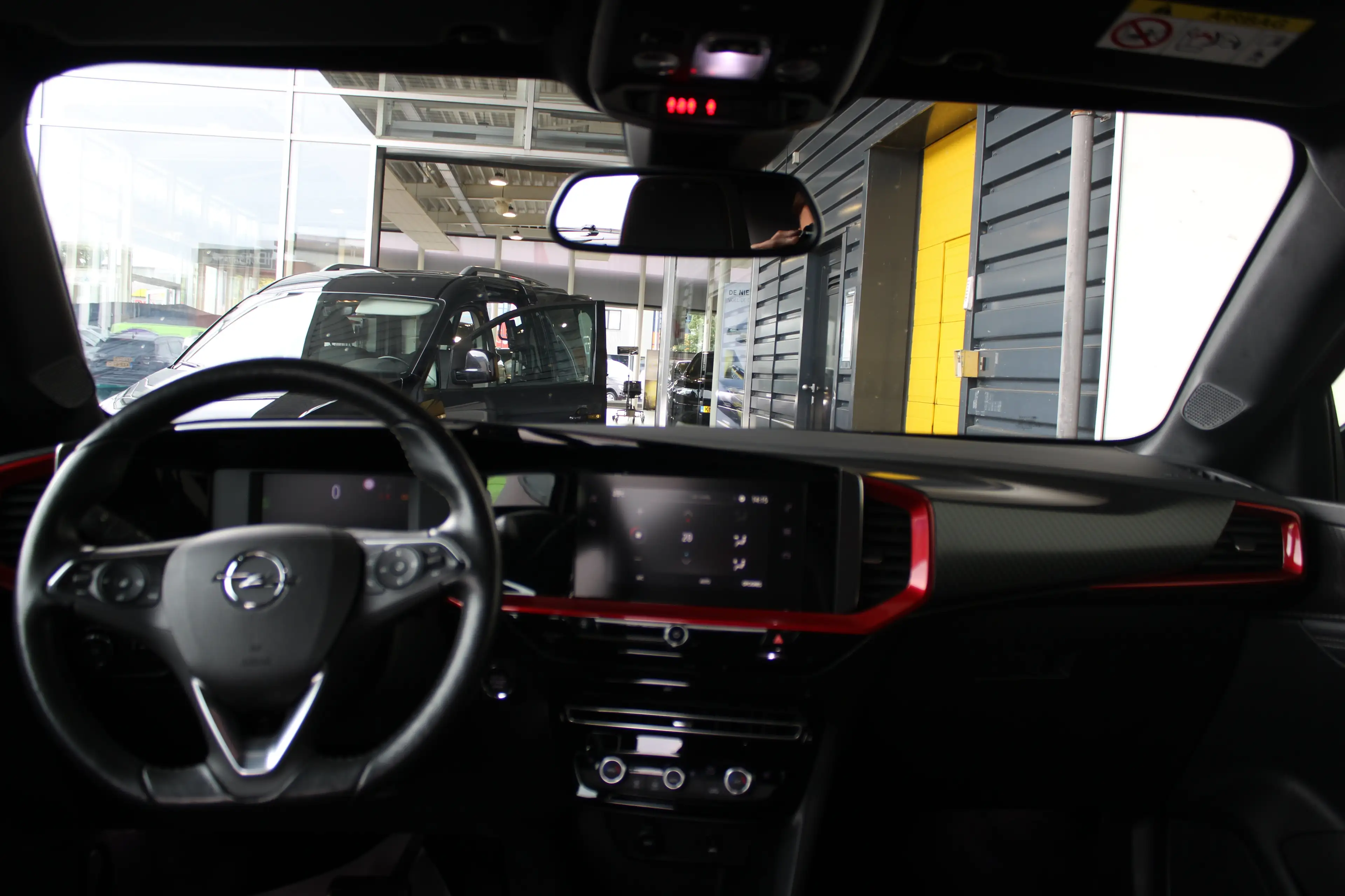 Opel Mokka-E GS Line 50-kWh 11kw bl. | Warmtepomp | Stoel en st — photo 10