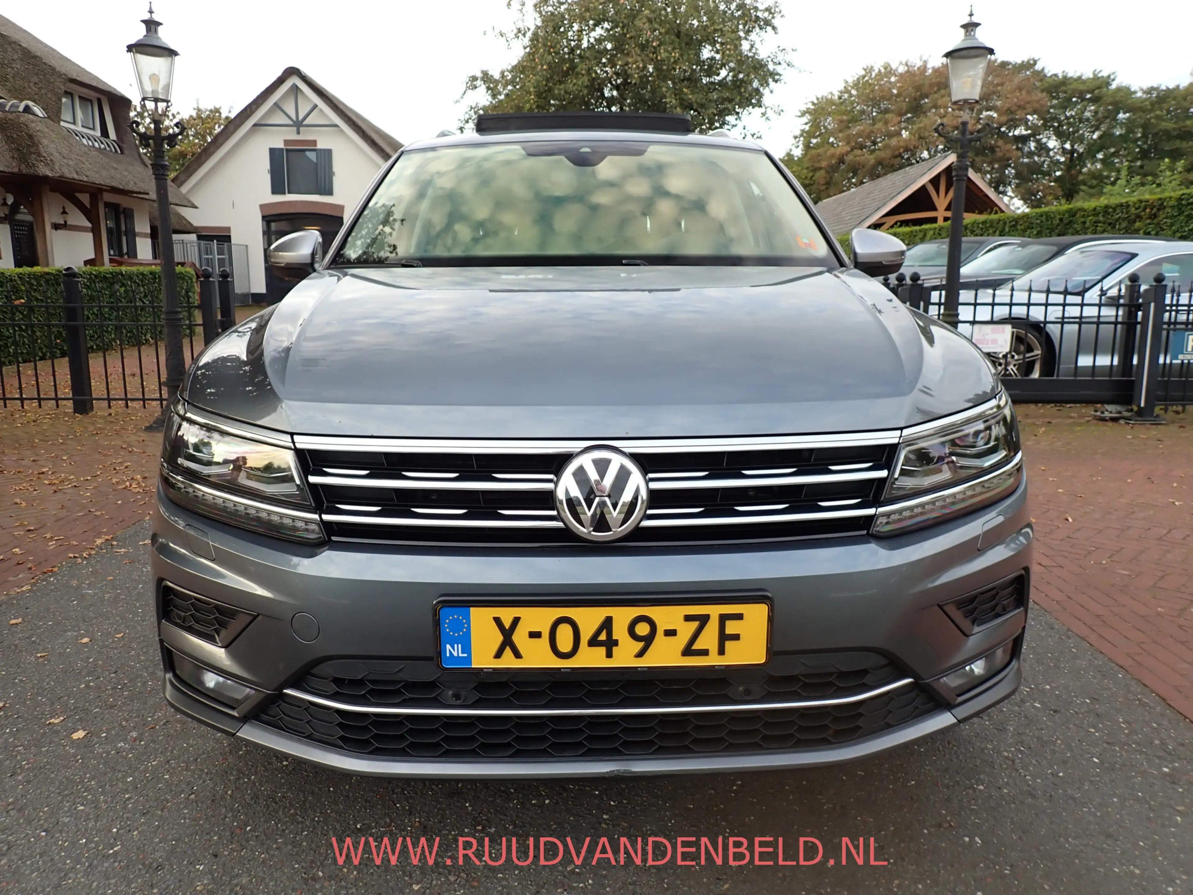 Volkswagen Tiguan Allspace 2.0TDI KEYLESS / ACC / CAMERA / CARPLAY / 19'' / H — photo 2