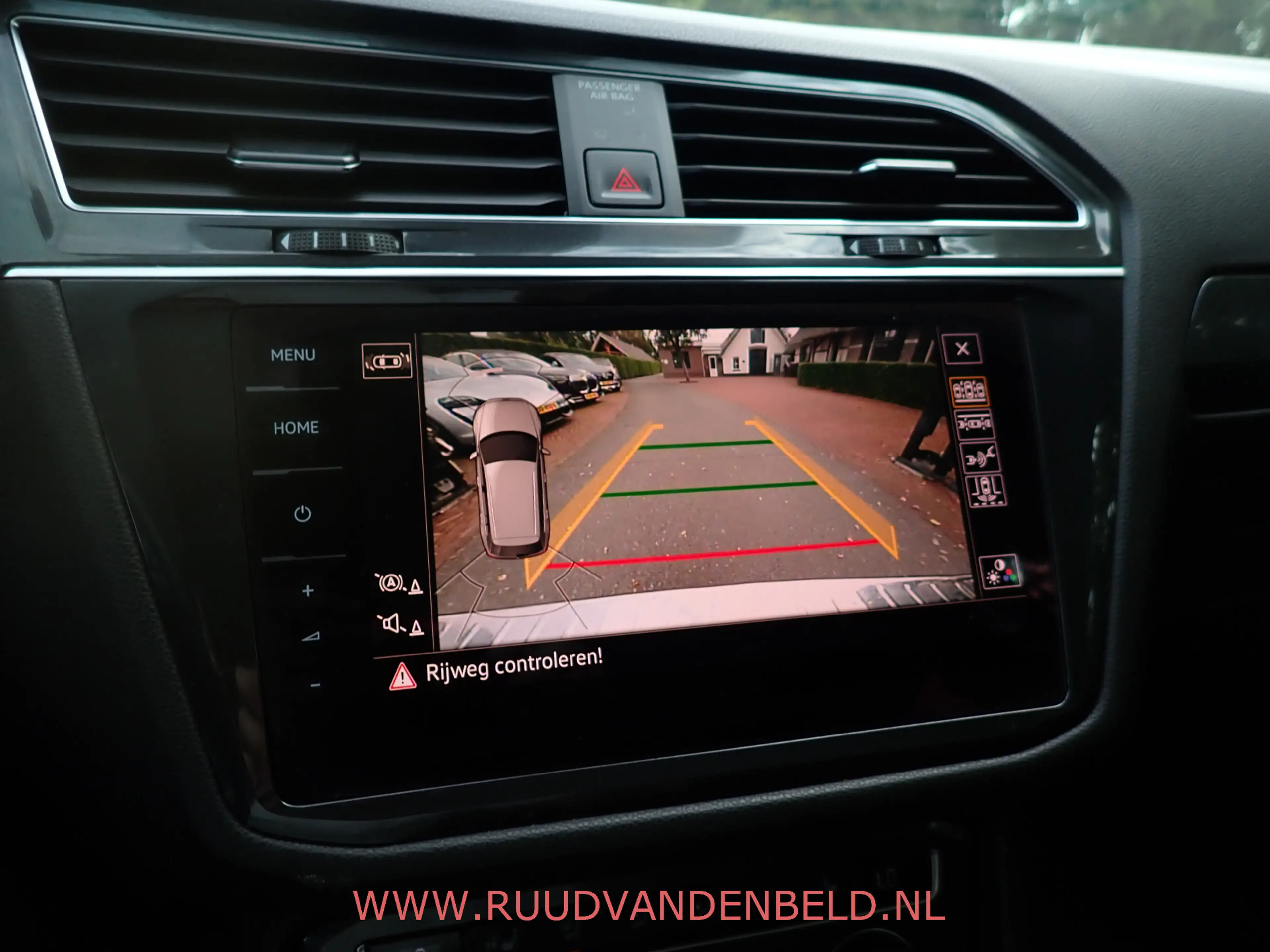 Volkswagen Tiguan Allspace 2.0TDI KEYLESS / ACC / CAMERA / CARPLAY / 19'' / H — photo 24