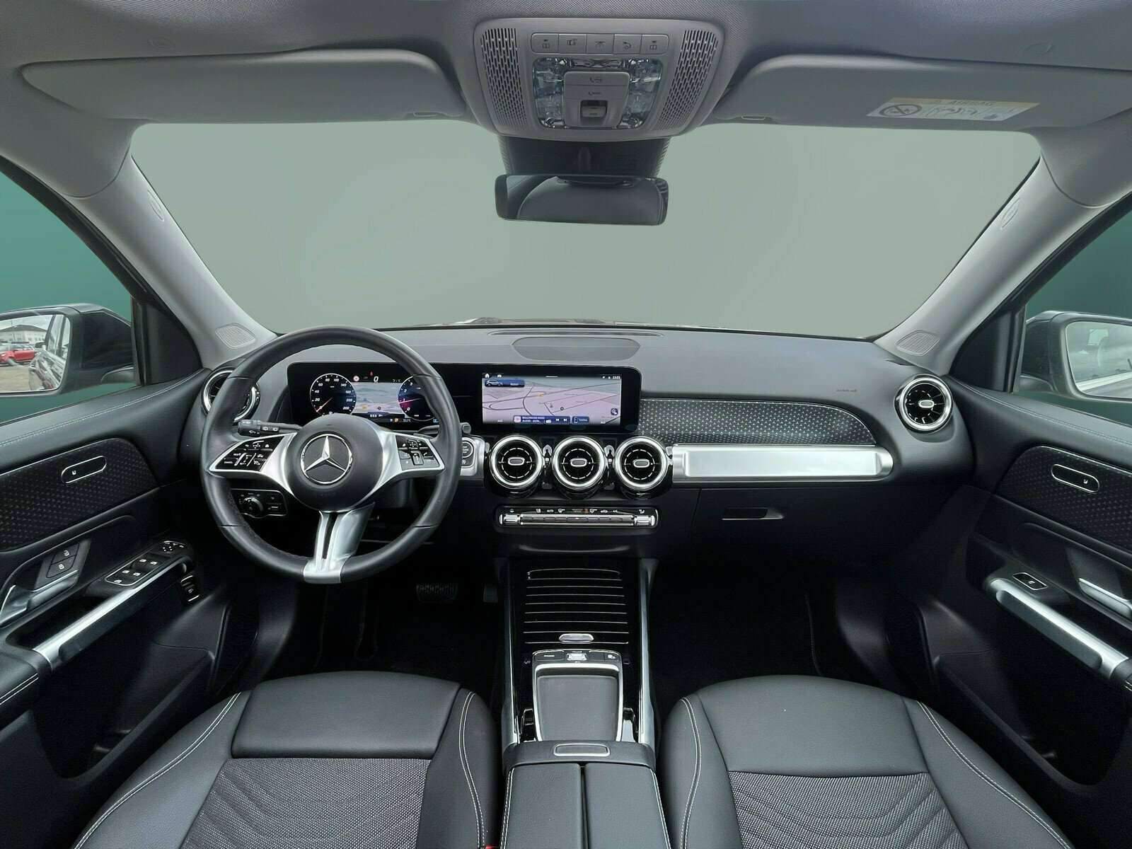 Mercedes-Benz GLB 220