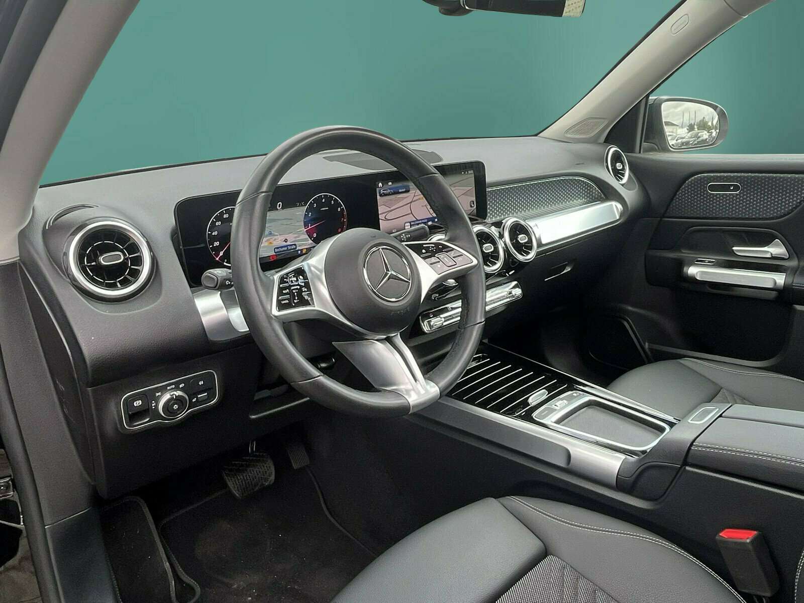 Mercedes-Benz GLB 220
