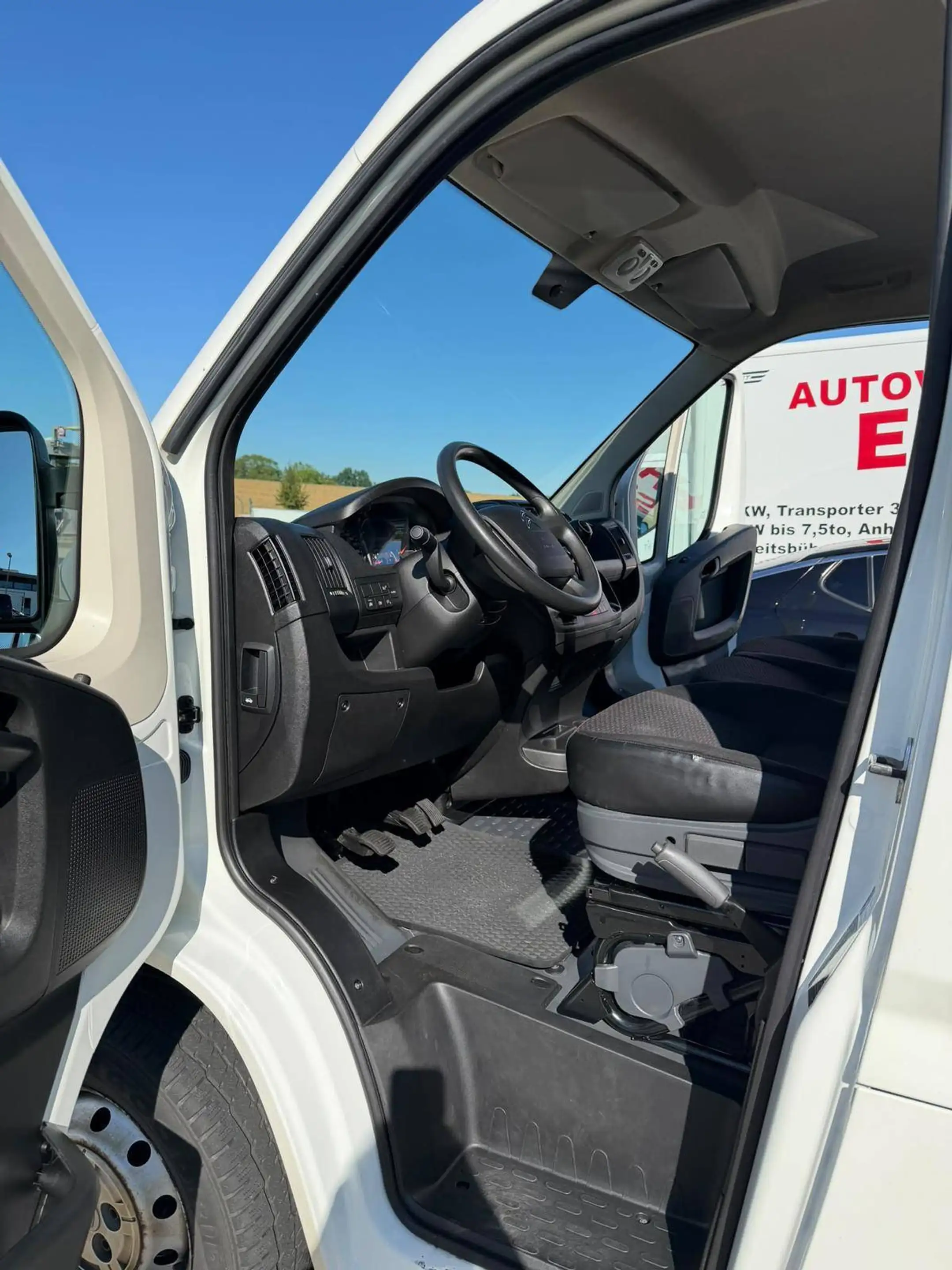 Citroen Jumper Jumper 30 BlueHDi 30 L1H1 S — photo 4