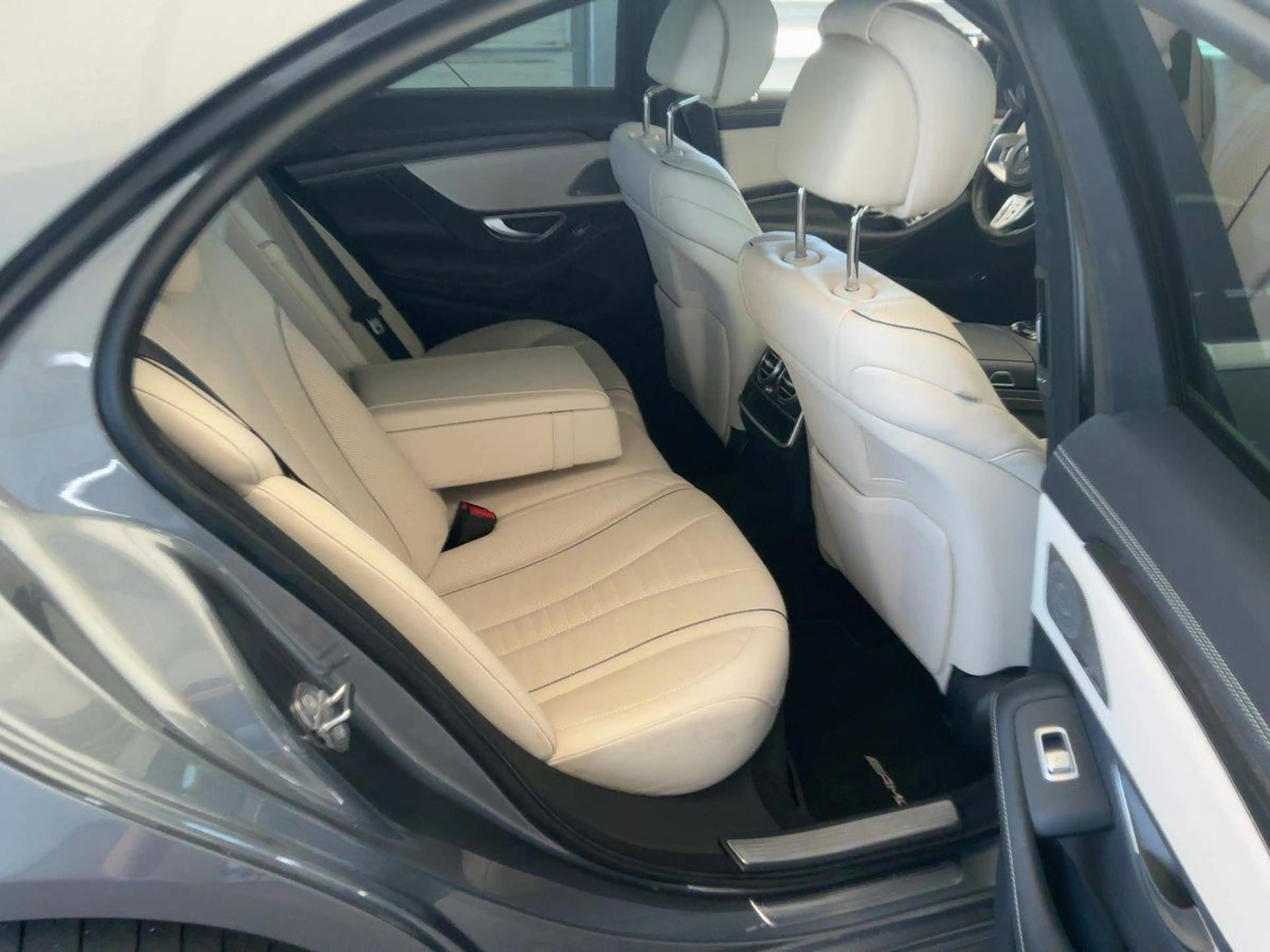 Mercedes-Benz S 400 d 4Matic AMG-Line *TOP Ausstattung* — photo 3