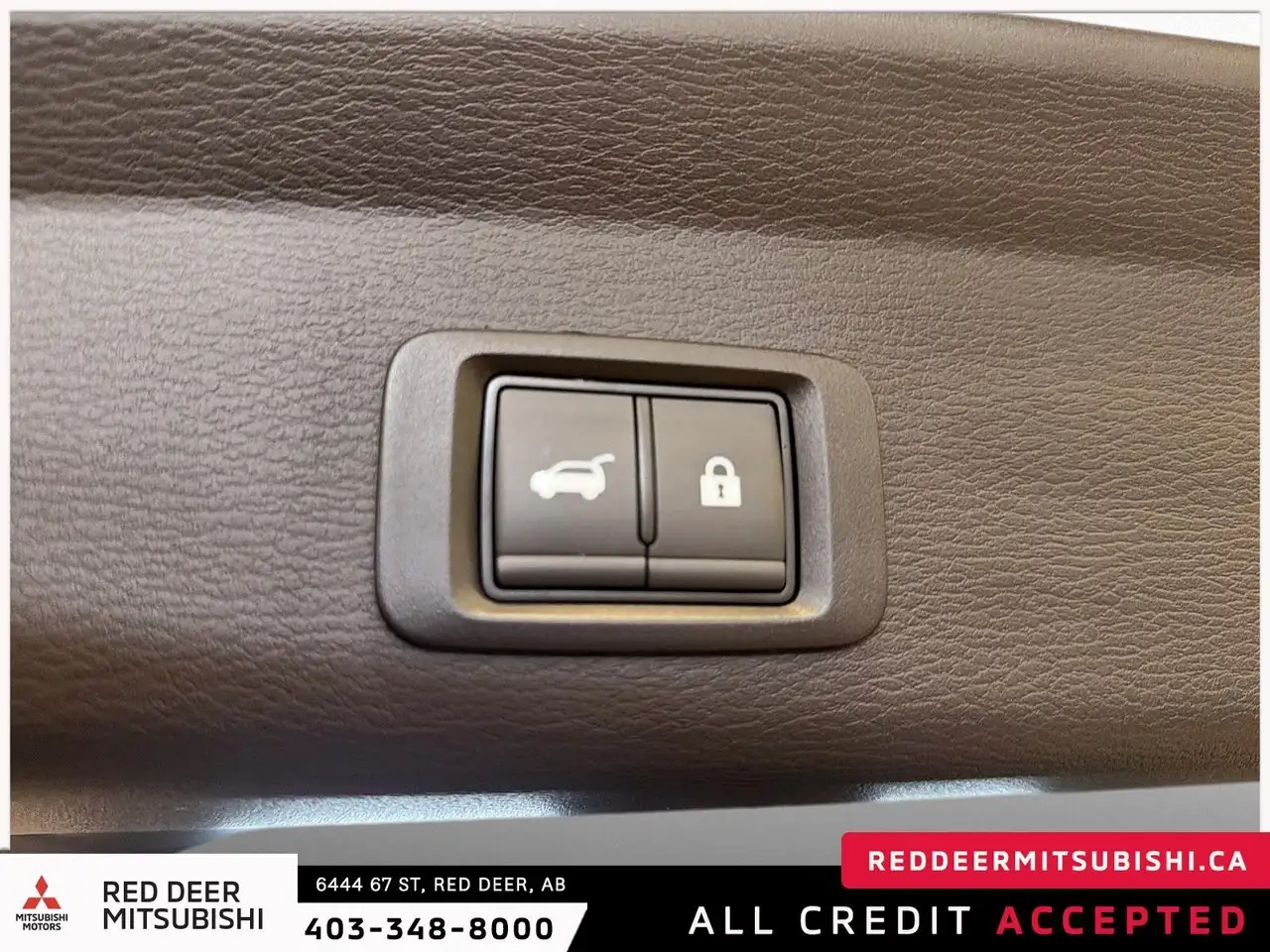 Mitsubishi Outlander снимка Mitsubishi Outlander