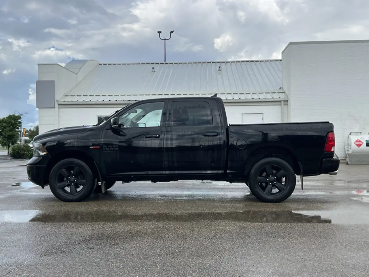 RAM 1500 снимка RAM 1500
