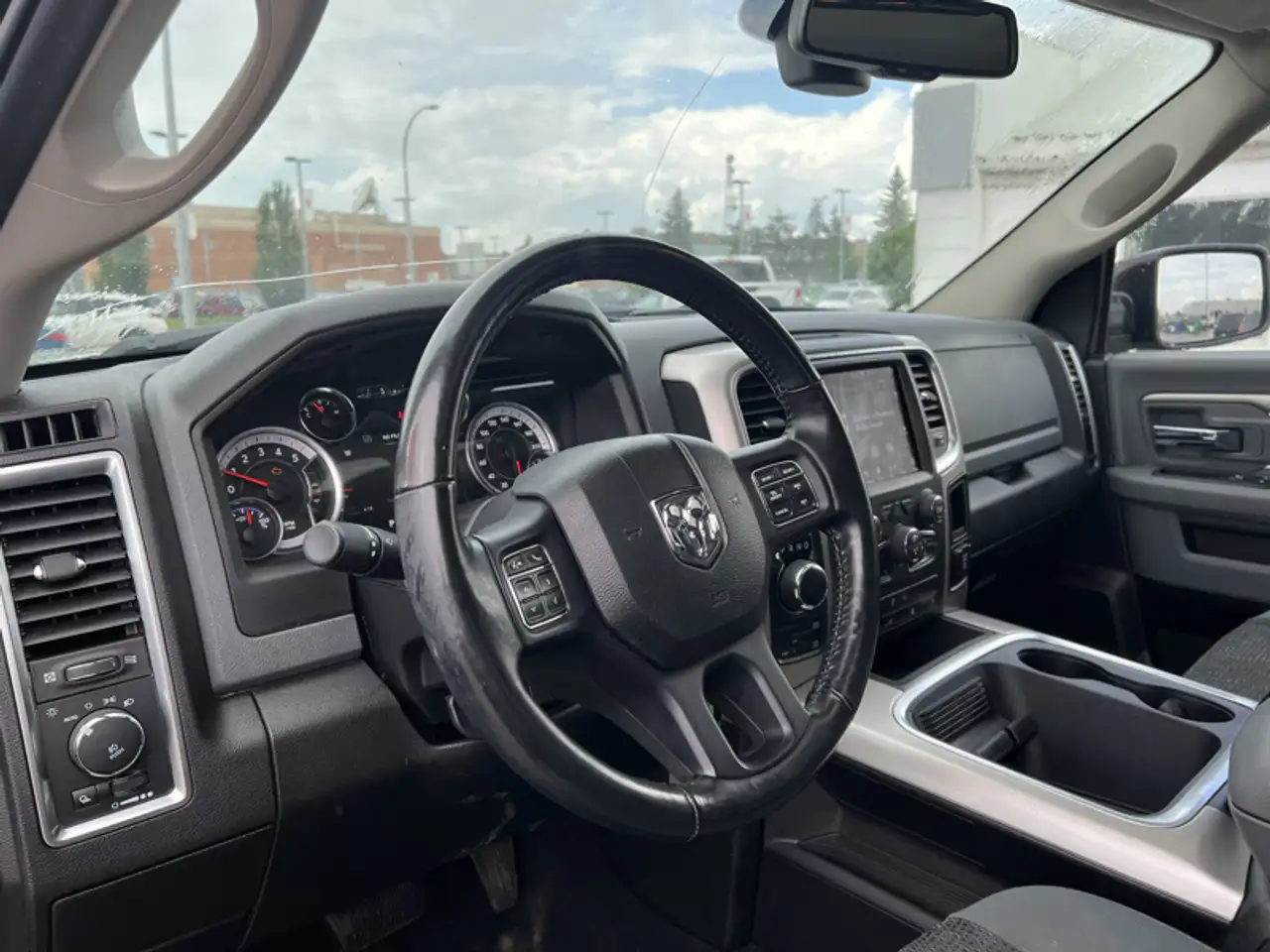 RAM 1500 снимка RAM 1500