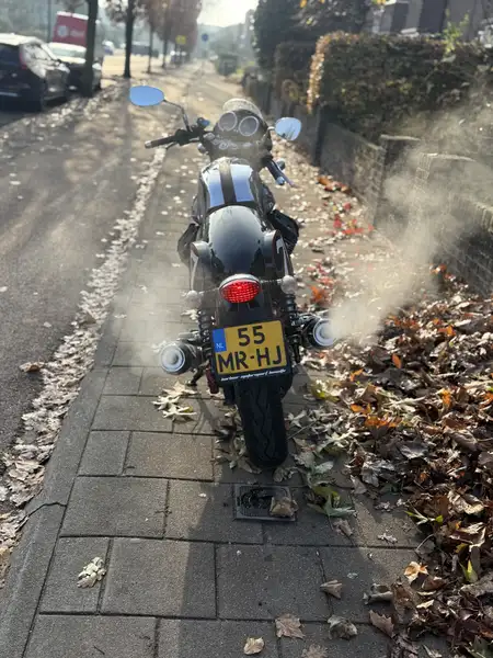 Moto Guzzi V7 Sport - foto 5