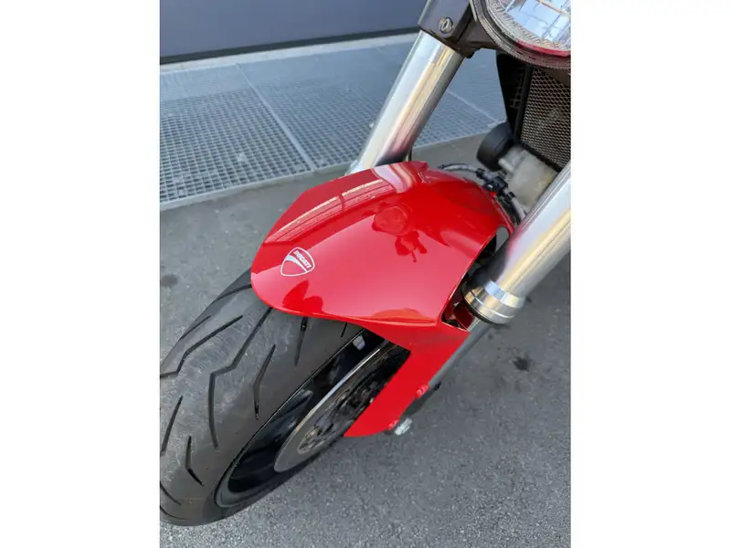 Ducati Monster 937 - foto 7