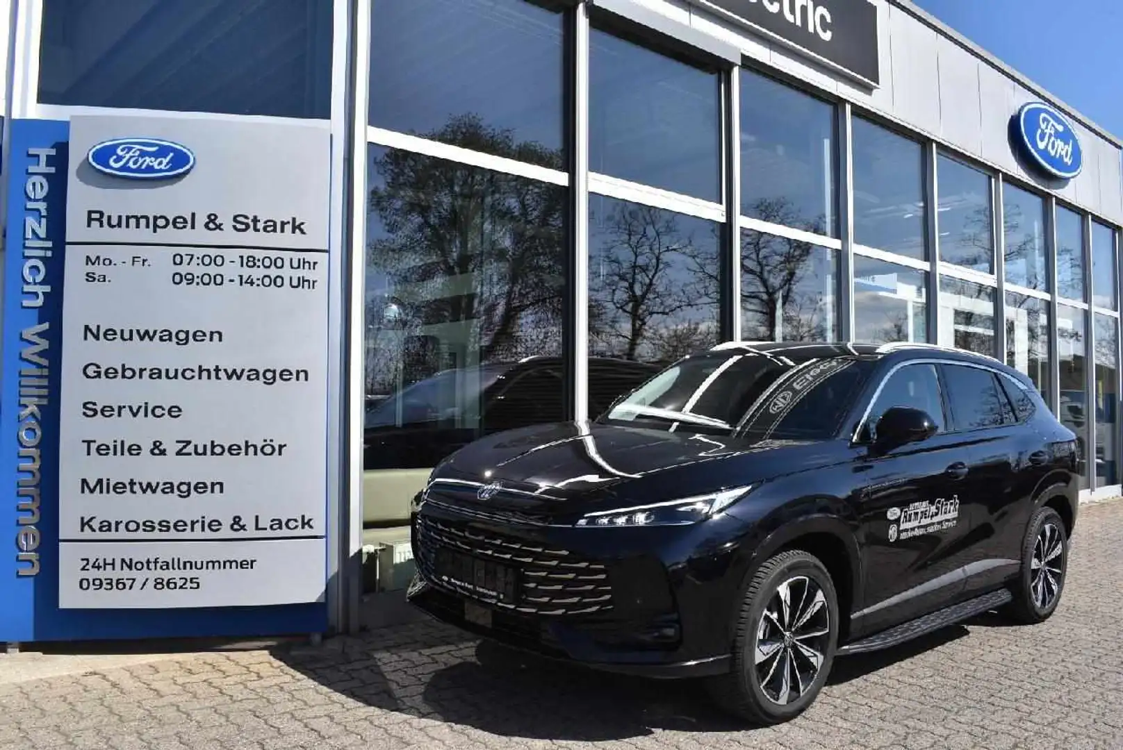 MG HS PHEV Luxury 1.5 360 KAM Elektr. Heckkl. Leder Schwarz - 1