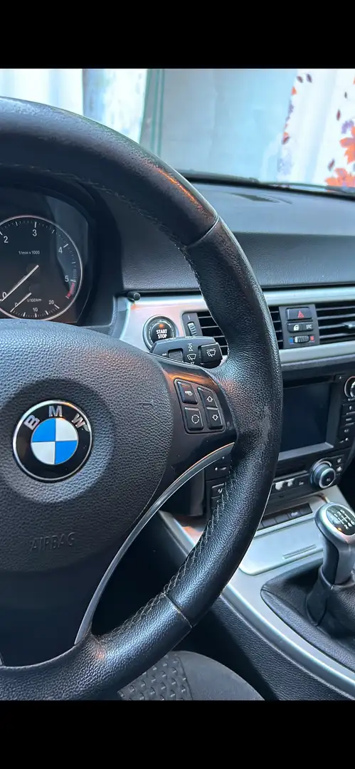 BMW 316 316d Touring 2.0 116cv Gris - 2